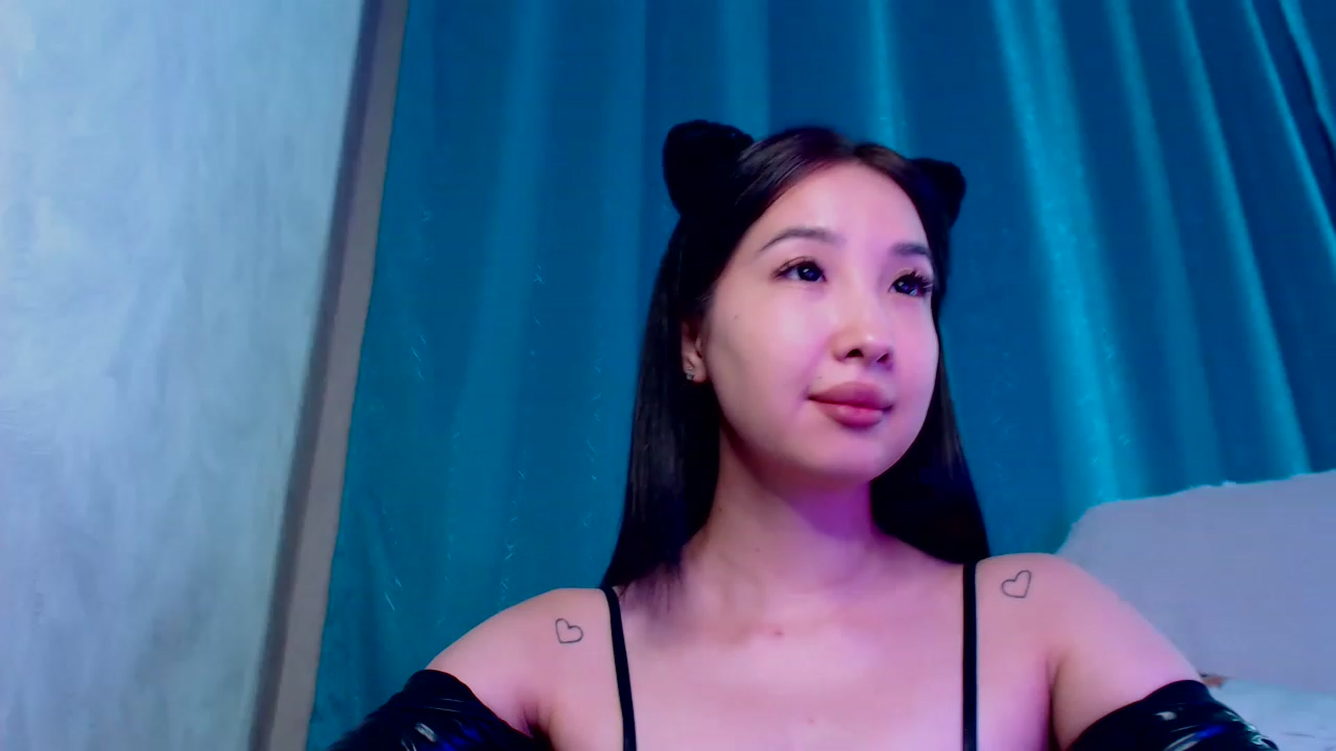Gallery image thumbnail from ViktorrySweet's myfreecams stream on, 02/05/2023, 17:58 image 2 of 20