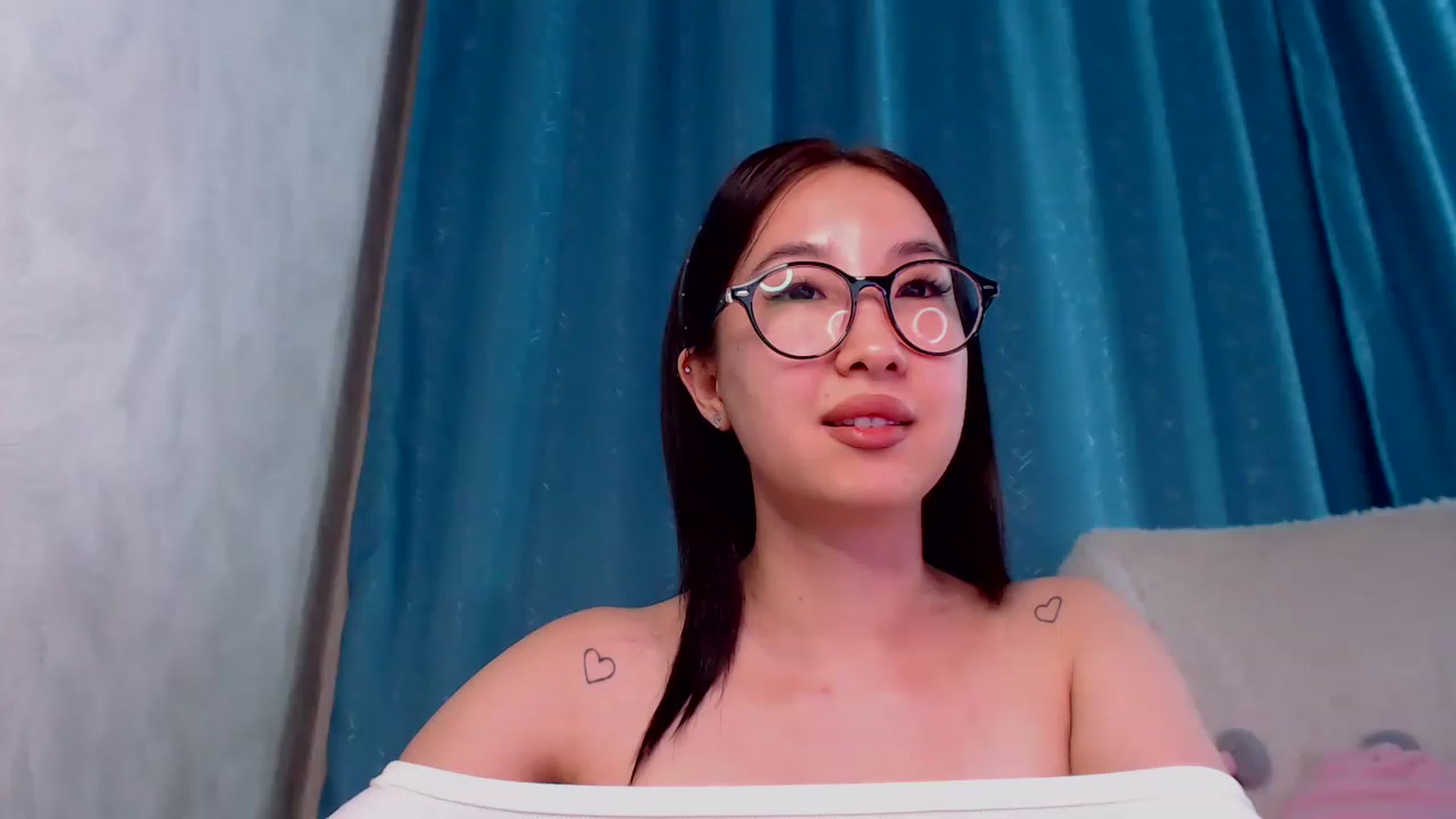 Gallery image thumbnail from ViktorrySweet's myfreecams stream on, 02/15/2023, 13:11 image 8 of 20