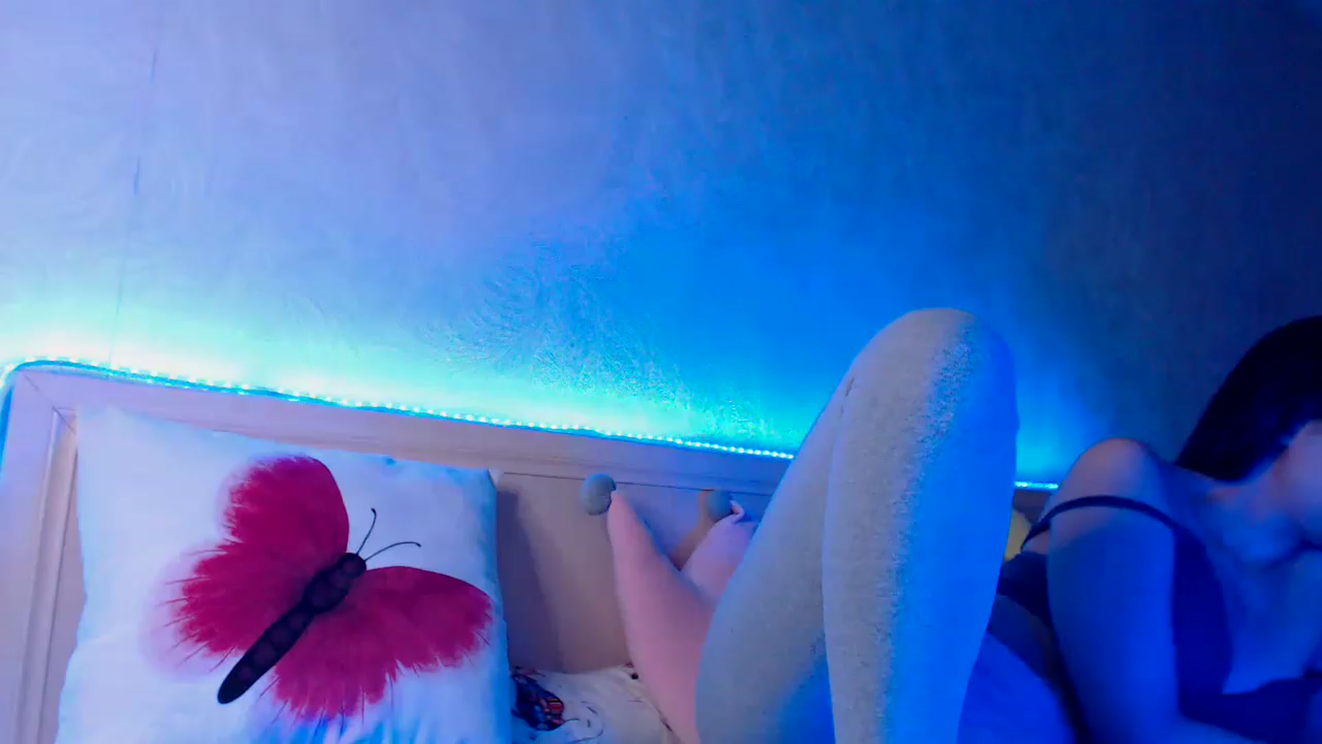 Gallery image thumbnail from ViktorrySweet's myfreecams stream on, 02/22/2023, 10:43 image 6 of 20