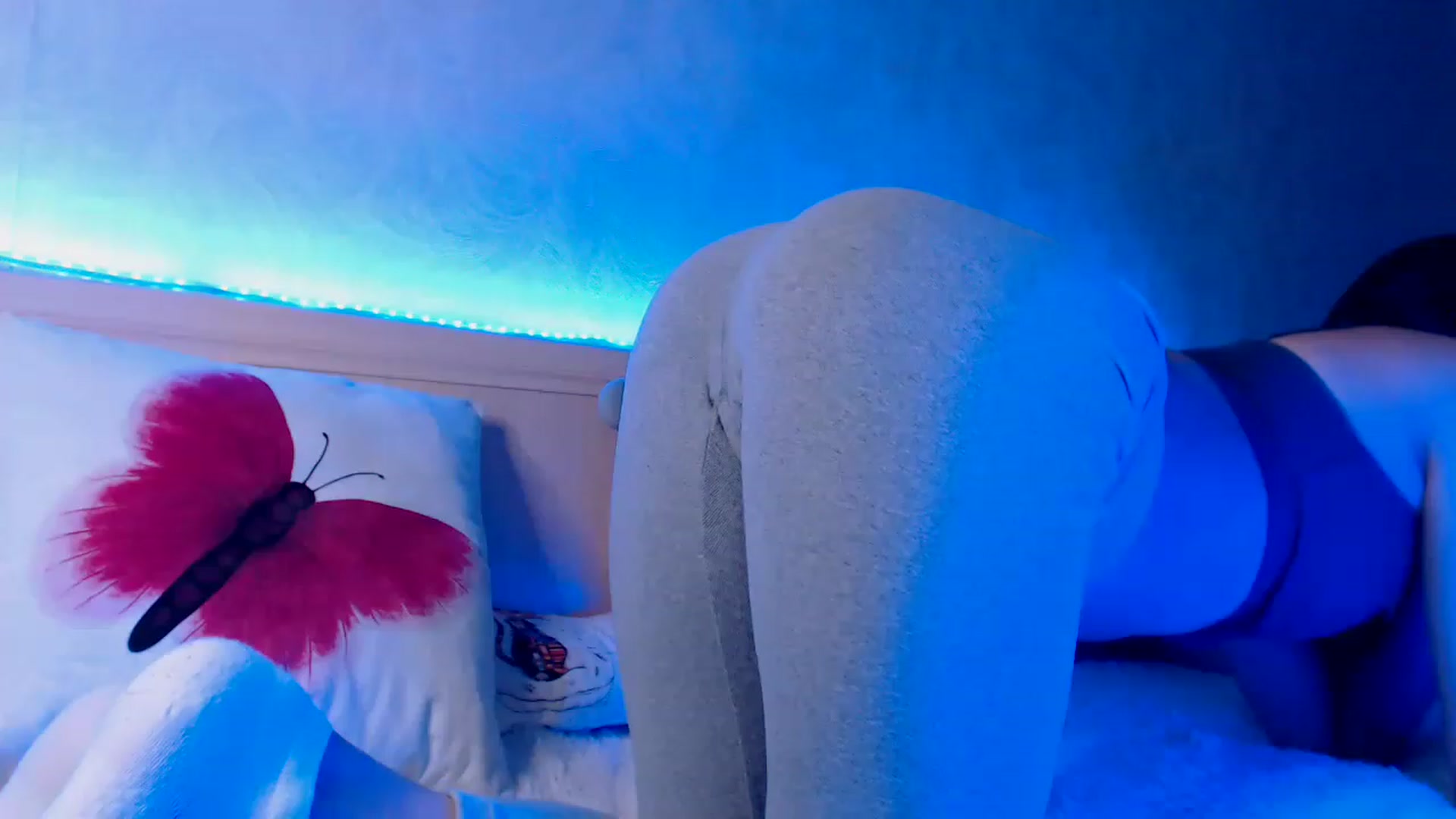 Gallery image thumbnail from ViktorrySweet's myfreecams stream on, 02/22/2023, 11:01 image 13 of 20