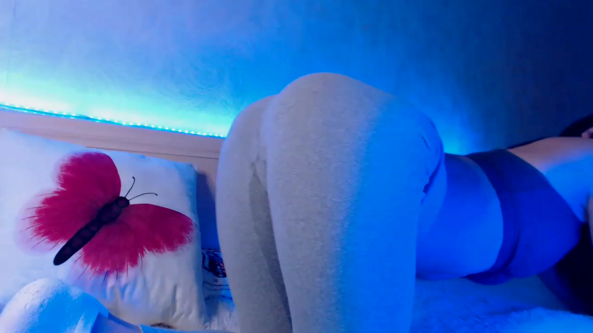 Gallery image thumbnail from ViktorrySweet's myfreecams stream on, 02/22/2023, 11:01 image 18 of 20