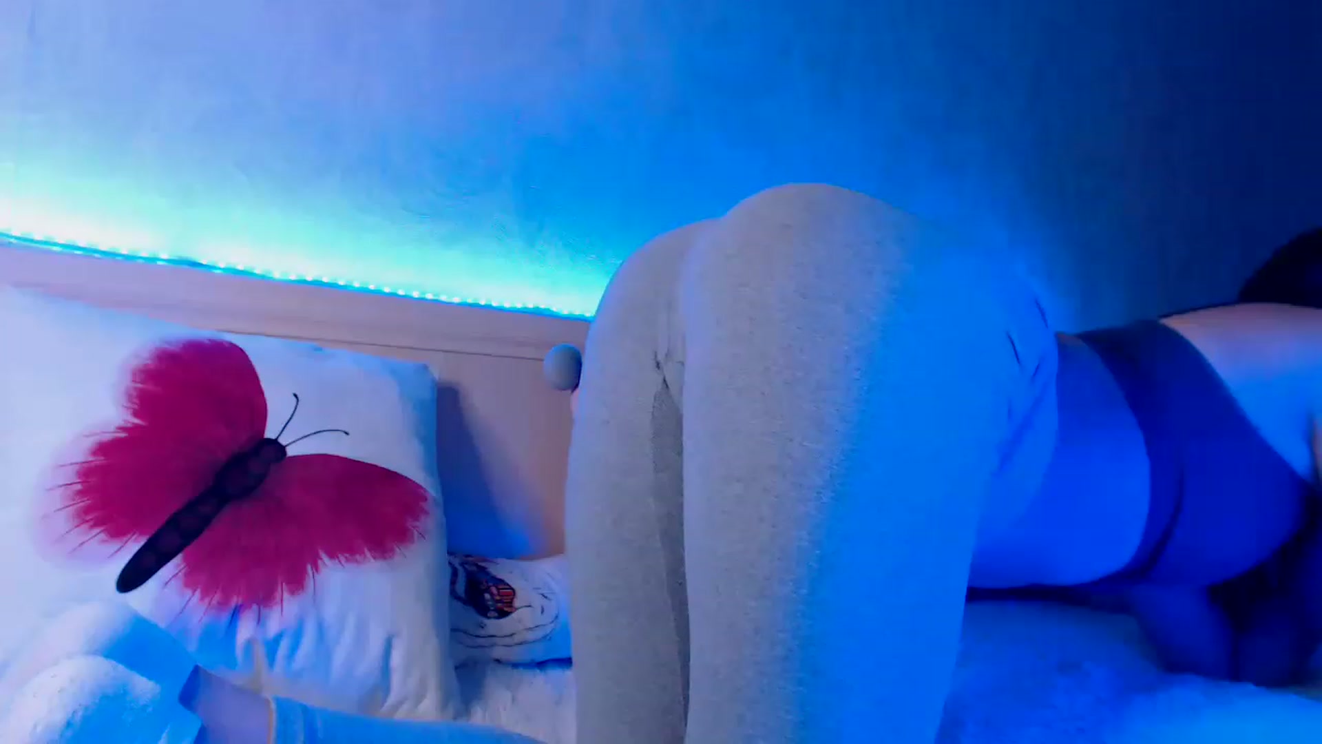 Gallery image thumbnail from ViktorrySweet's myfreecams stream on, 02/22/2023, 11:01 image 16 of 20
