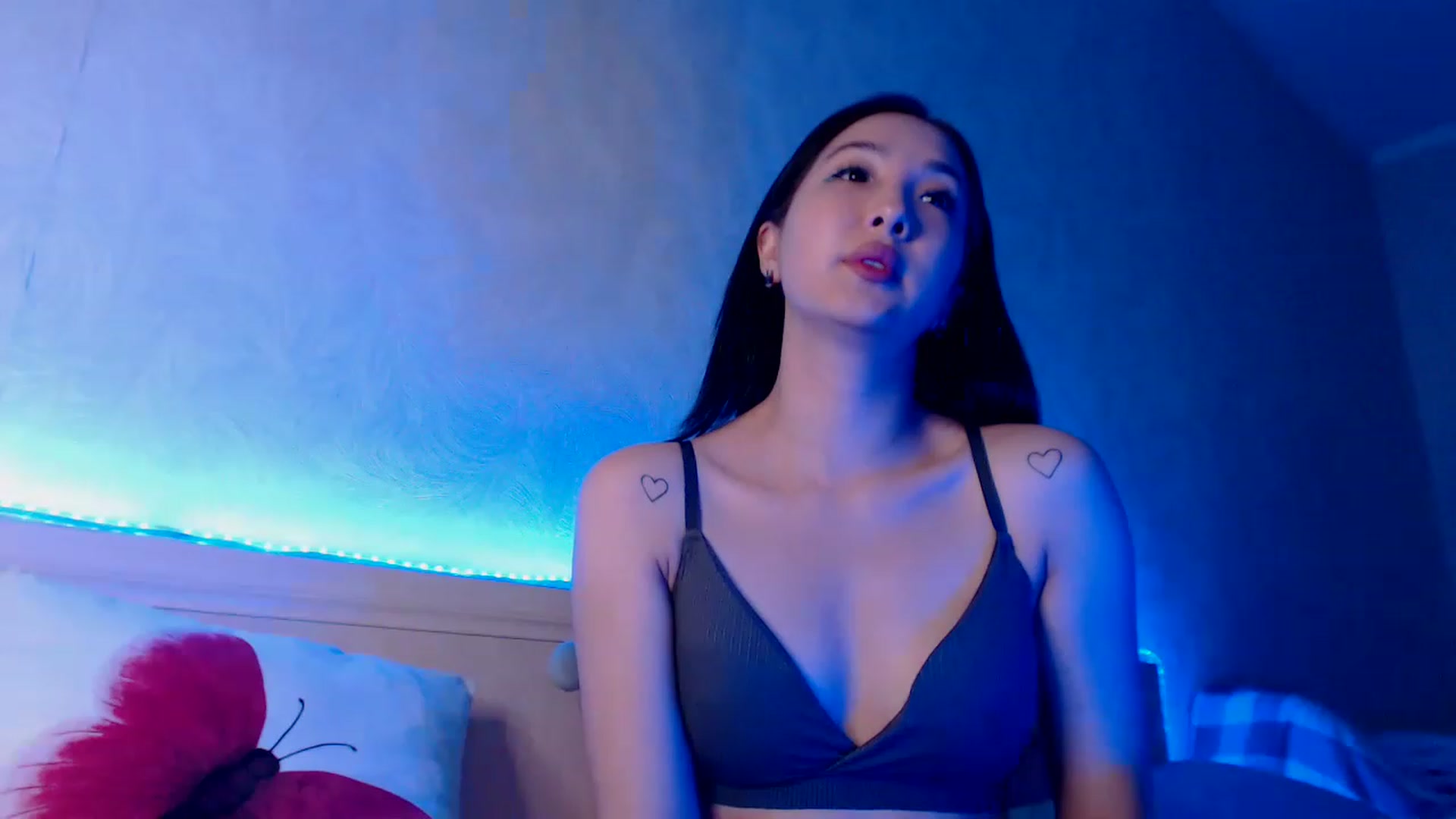 Gallery image thumbnail from ViktorrySweet's myfreecams stream on, 02/22/2023, 11:35 image 11 of 20