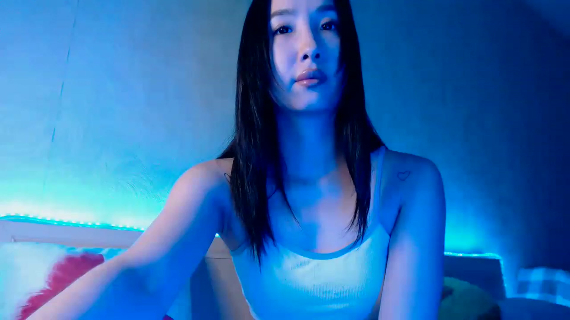 Gallery image thumbnail from ViktorrySweet's myfreecams stream on, 02/27/2023, 13:11 image 17 of 20