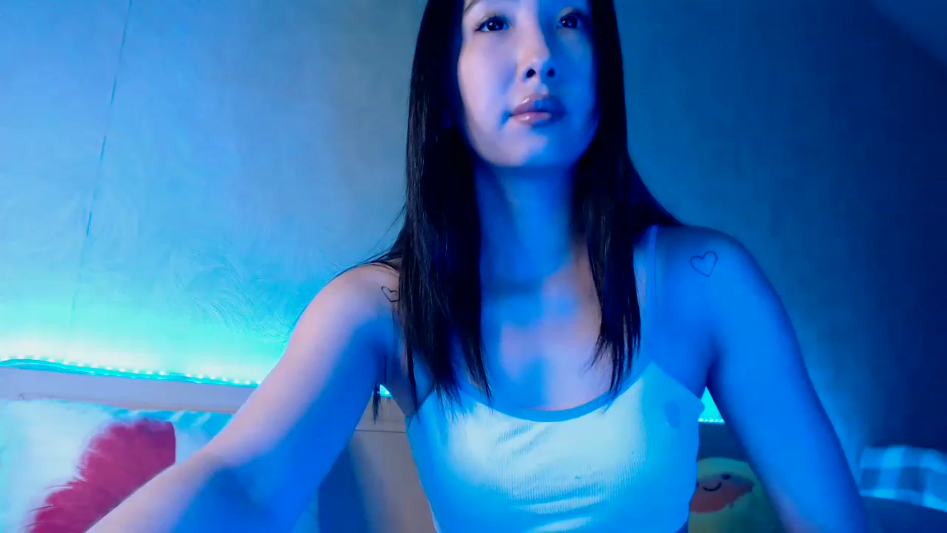 Gallery image thumbnail from ViktorrySweet's myfreecams stream on, 02/27/2023, 13:11 image 11 of 20