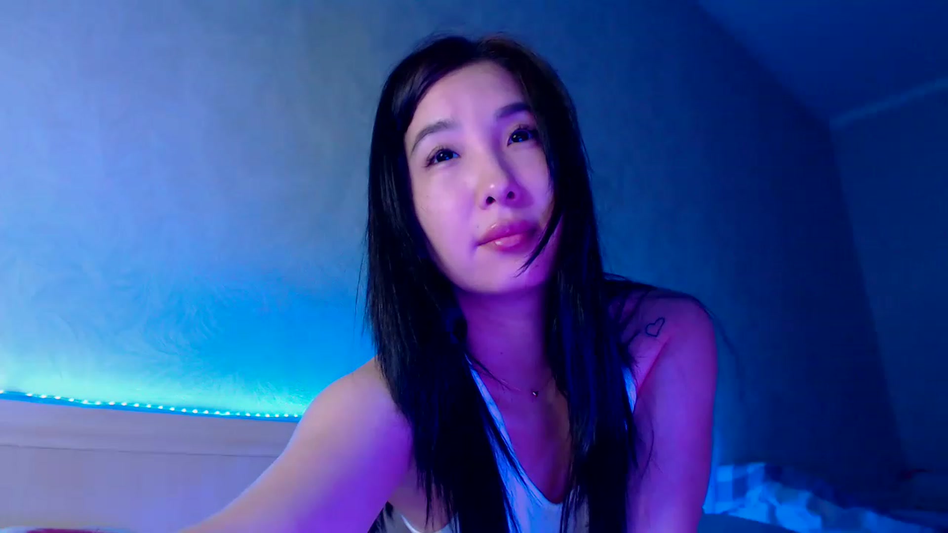 Gallery image thumbnail from ViktorrySweet's myfreecams stream on, 03/05/2023, 11:32 image 13 of 20