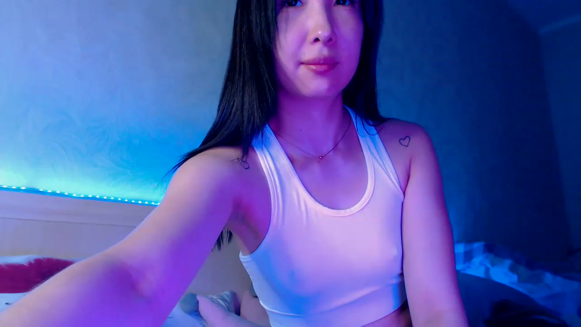 Gallery image thumbnail from ViktorrySweet's myfreecams stream on, 03/05/2023, 11:32 image 16 of 20