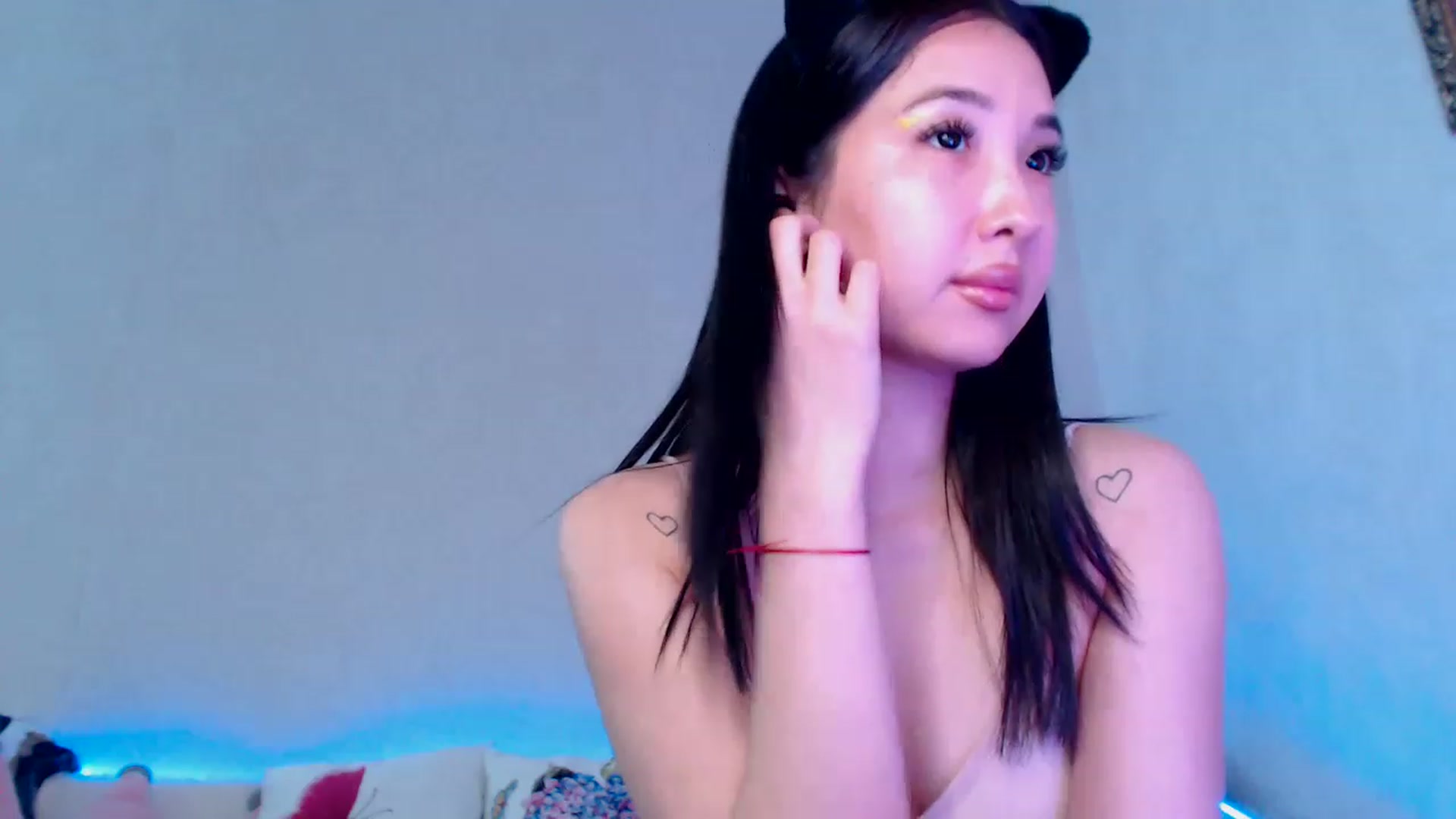 Gallery image thumbnail from ViktorrySweet's myfreecams stream on, 03/26/2023, 13:16 image 2 of 20
