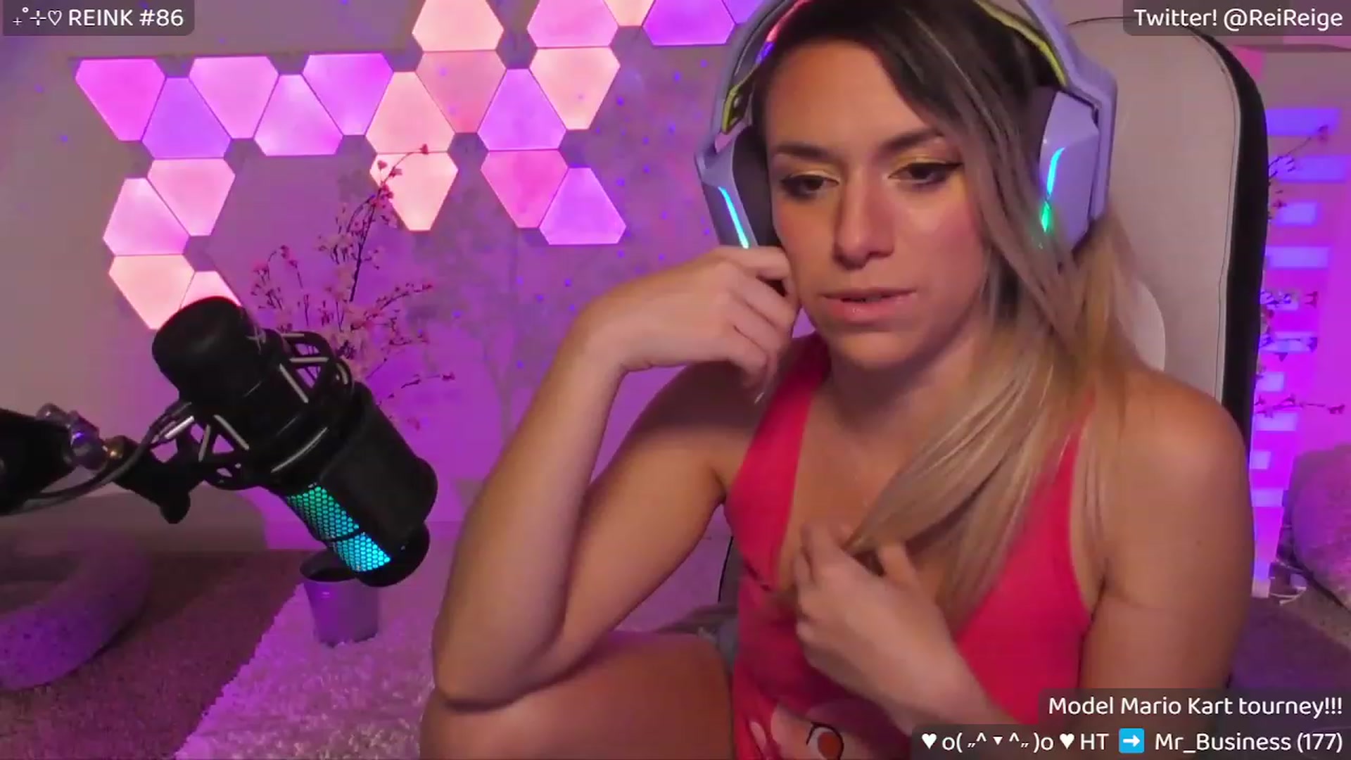 Gallery image thumbnail from Villager's myfreecams stream on, 09/30/2023, 03:56 image 16 of 20