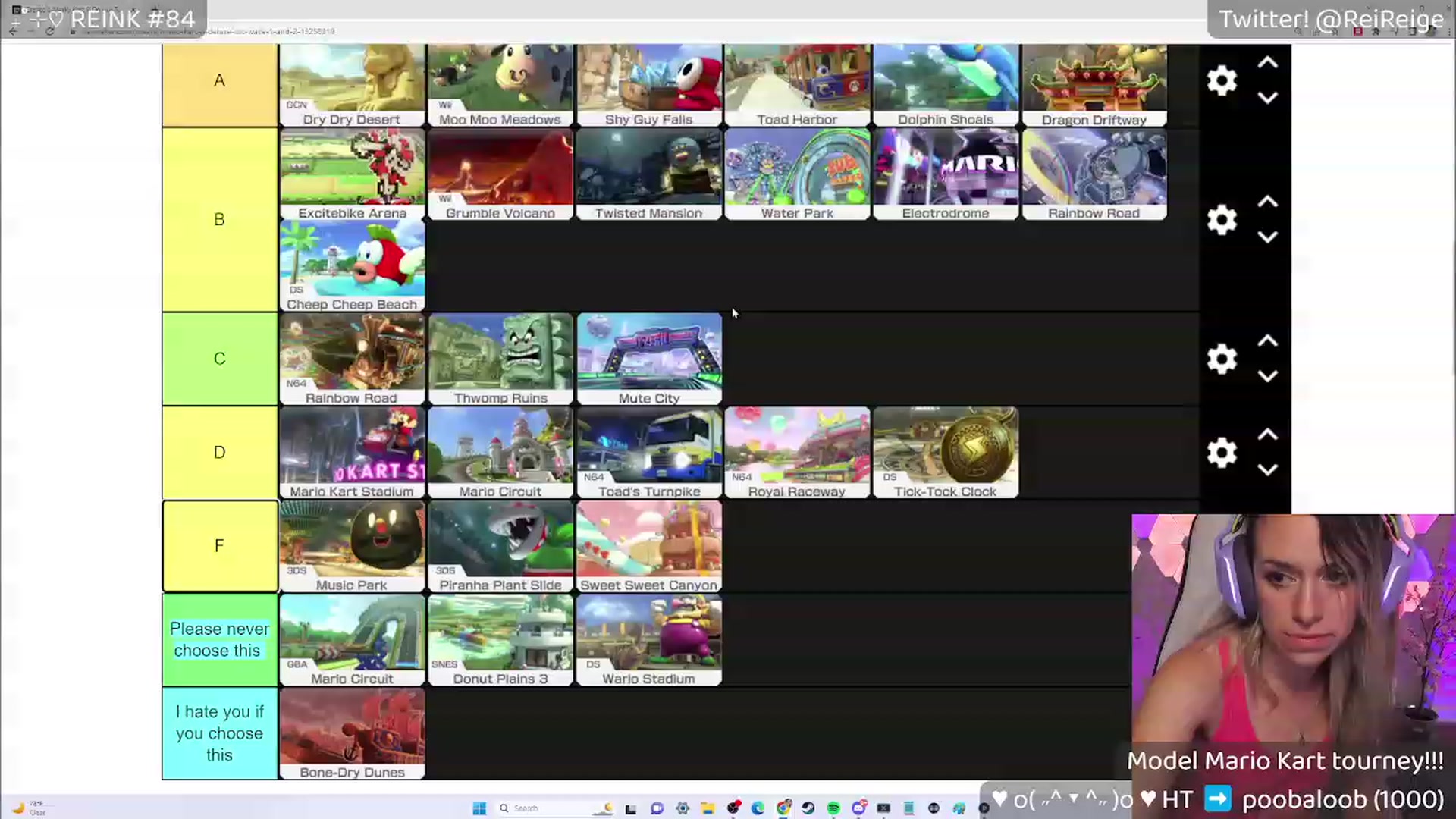 Gallery image thumbnail from Villager's myfreecams stream on, 09/30/2023, 10:38 image 17 of 20