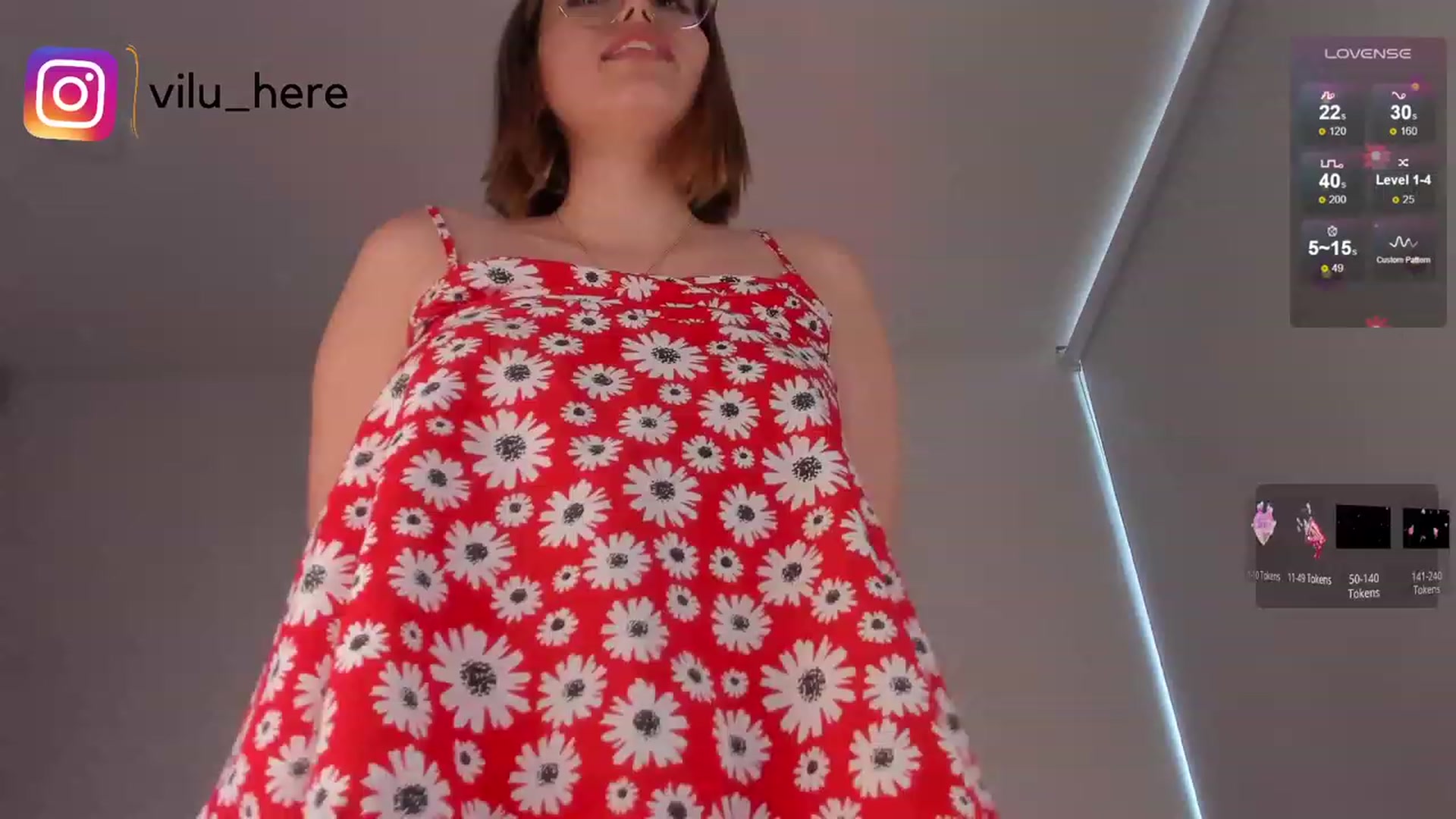 Gallery image thumbnail from Vilu_here's myfreecams stream on, 01/08/2024, 18:44 image 6 of 20