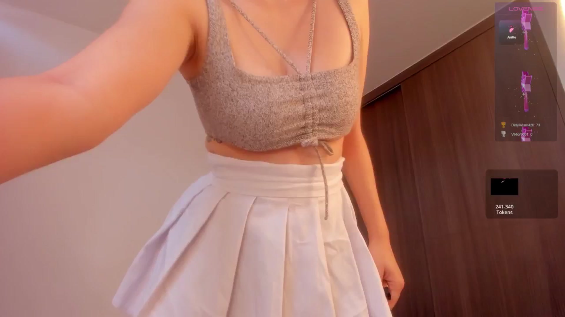 Gallery image thumbnail from Vilu_here's myfreecams stream on, 05/13/2024, 14:50 image 2 of 20