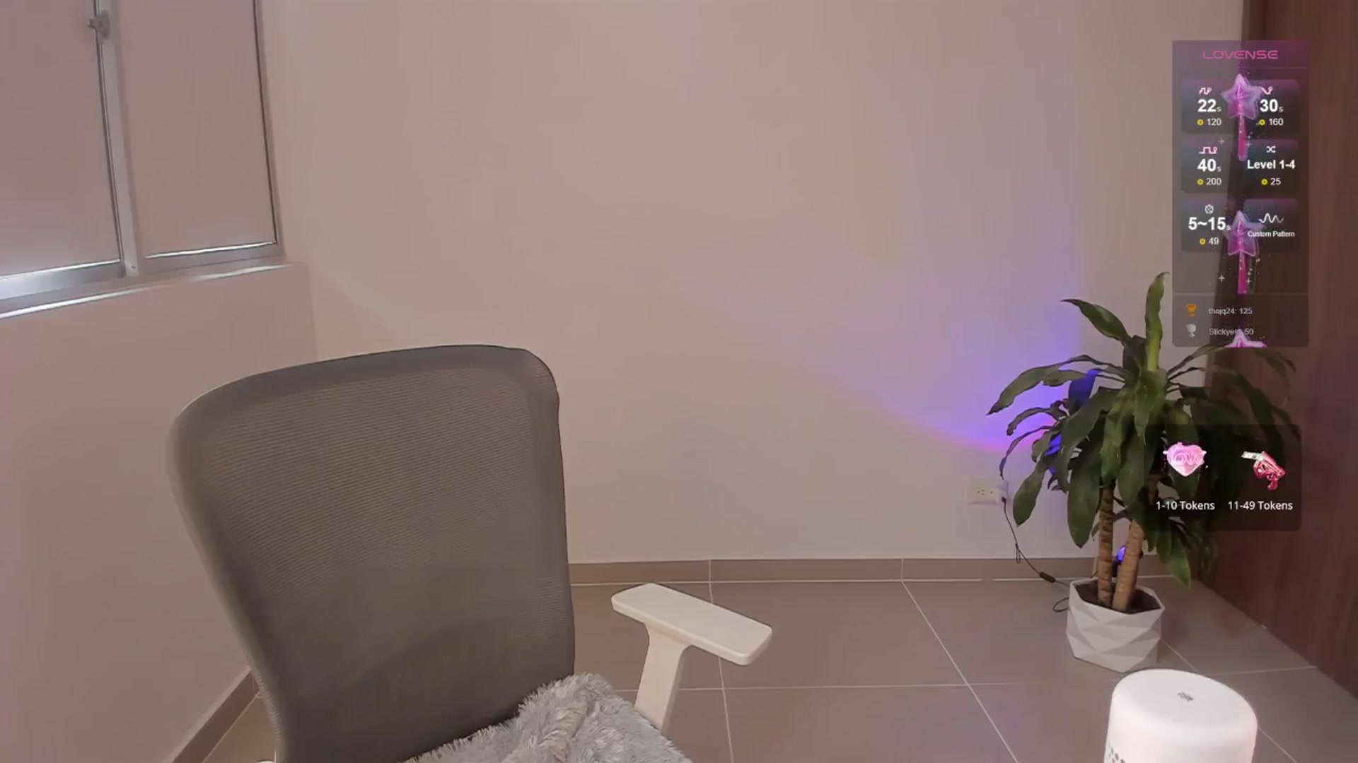 Gallery image thumbnail from Vilu_here's myfreecams stream on, 06/06/2024, 14:34 image 7 of 20