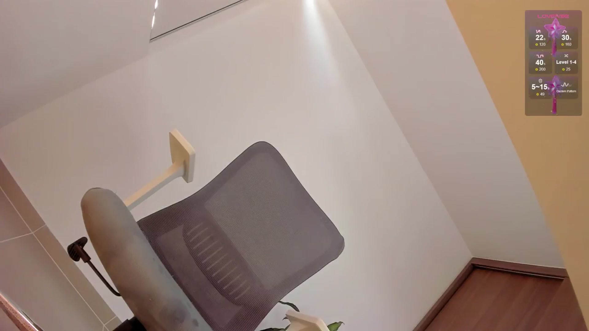 Gallery image thumbnail from Vilu_here's myfreecams stream on, 06/19/2024, 18:51 image 7 of 20