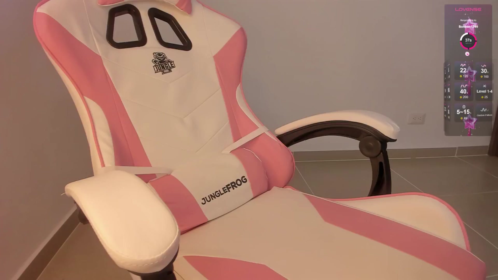 Gallery image thumbnail from Vilu_here's myfreecams stream on, 07/01/2024, 16:24 image 13 of 20