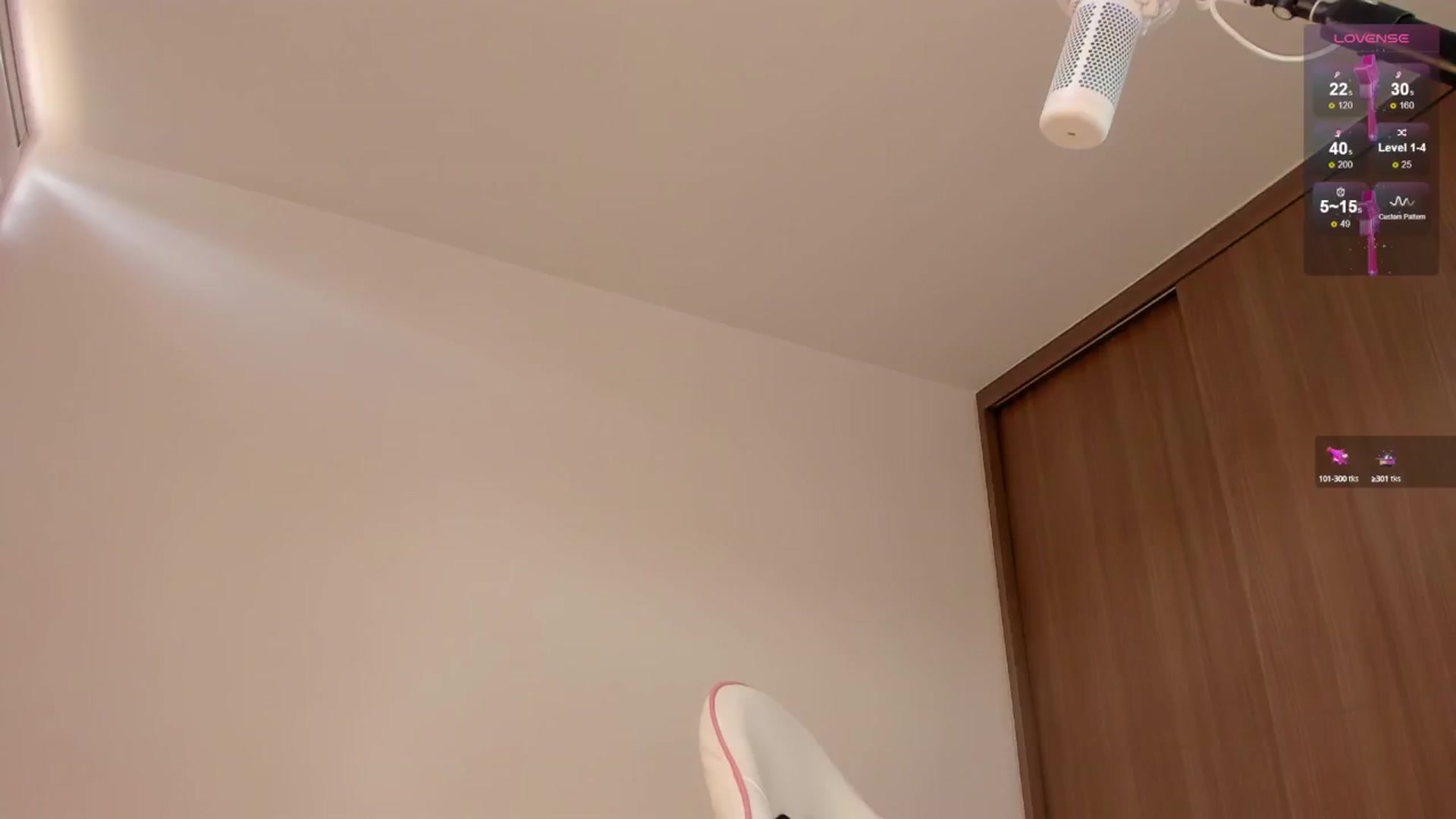 Gallery image thumbnail from Vilu_here's myfreecams stream on, 07/20/2024, 14:53 image 13 of 20