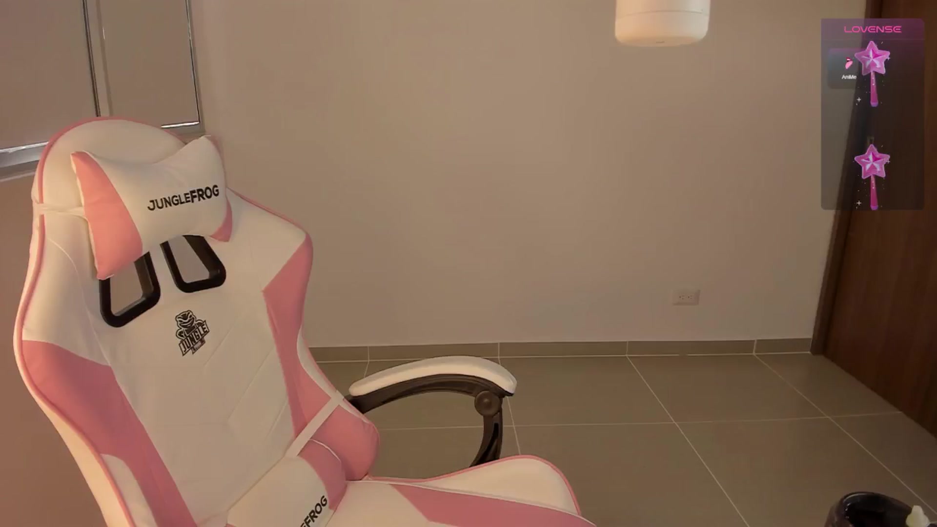 Gallery image thumbnail from Vilu_here's myfreecams stream on, 07/22/2024, 15:59 image 2 of 20