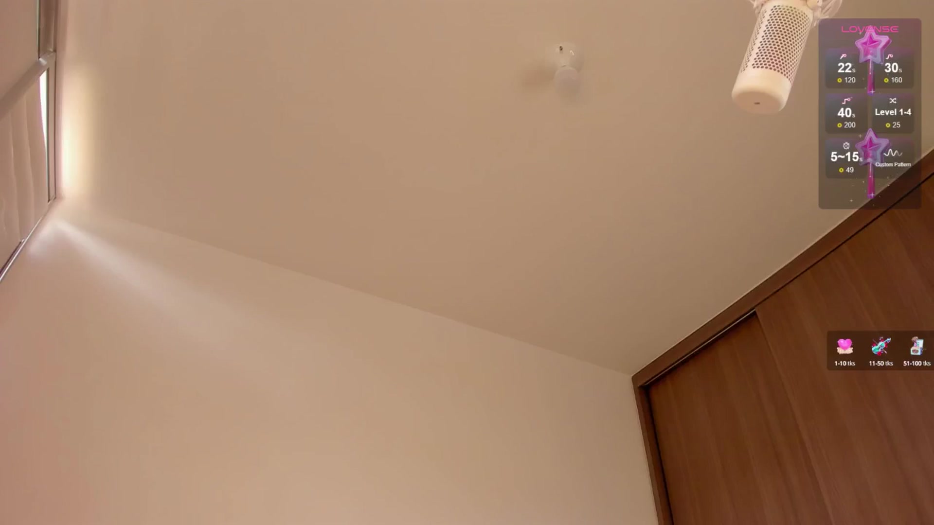 Gallery image thumbnail from Vilu_here's myfreecams stream on, 07/29/2024, 16:43 image 3 of 20