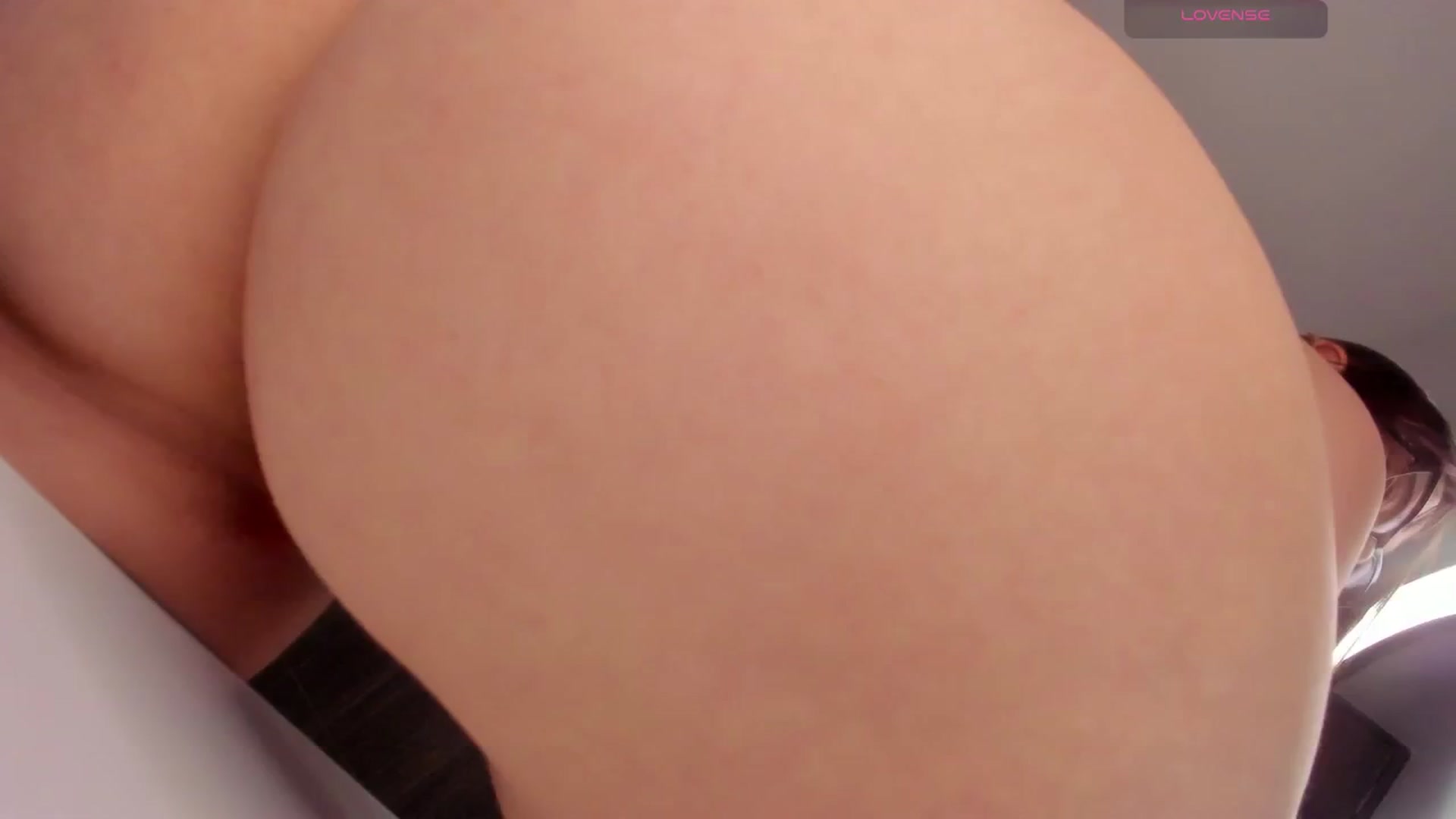 Gallery image thumbnail from Vilu_here's myfreecams stream on, 09/18/2024, 18:10 image 9 of 20