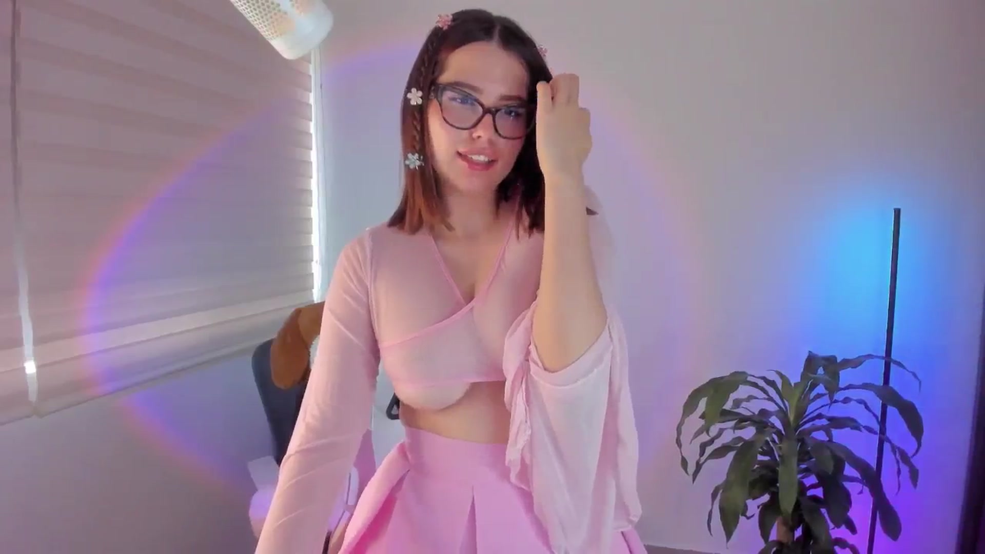 Gallery image thumbnail from Vilu_here's myfreecams stream on, 01/27/2025, 16:34 image 14 of 20