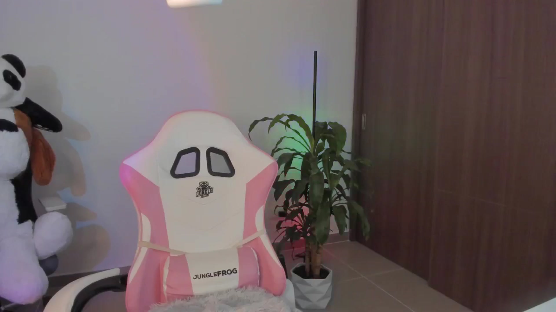 Gallery image thumbnail from Vilu_here's myfreecams stream on, 02/09/2025, 13:22 image 16 of 20