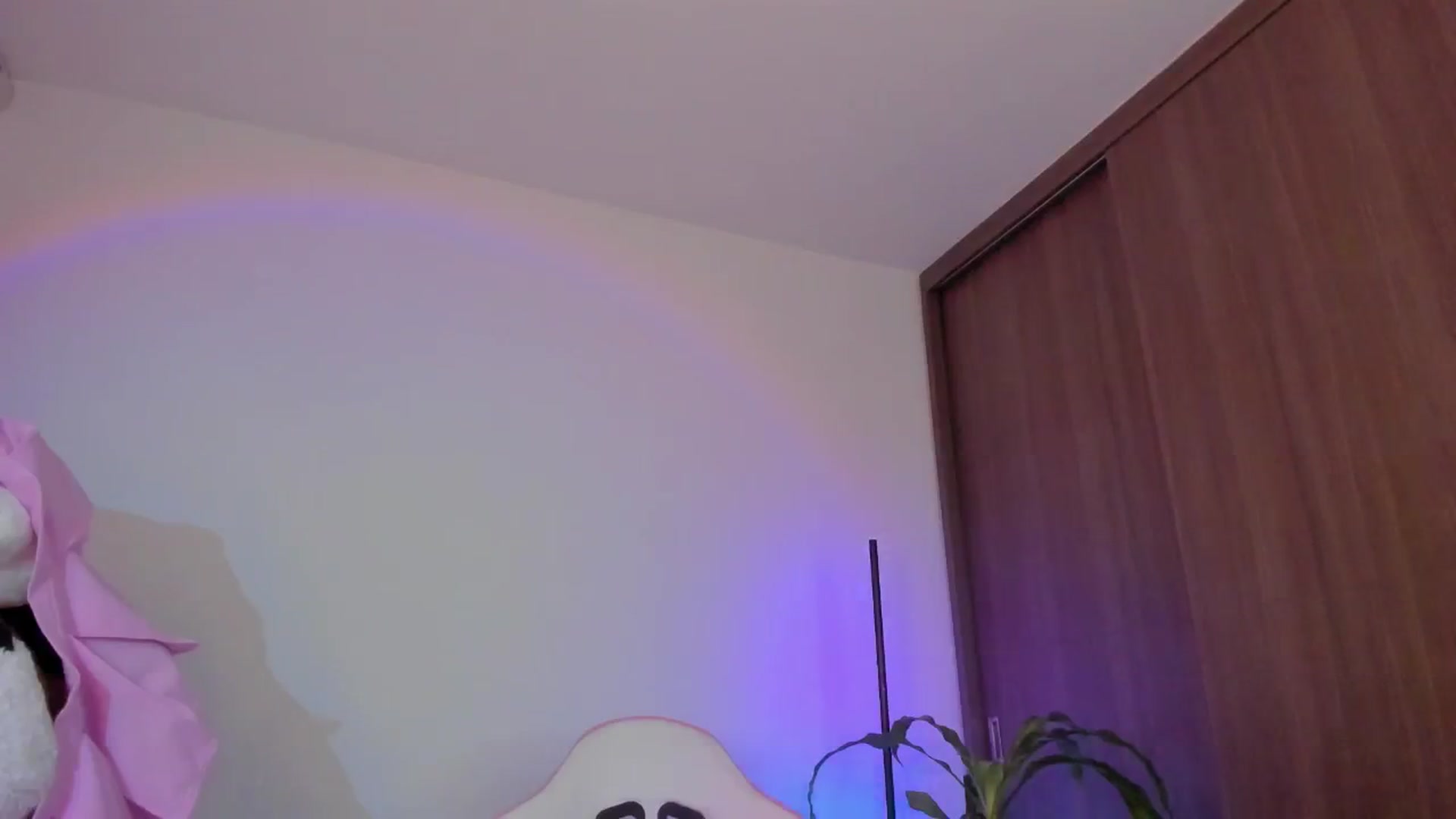Gallery image thumbnail from Vilu_here's myfreecams stream on, 02/17/2025, 19:02 image 10 of 20