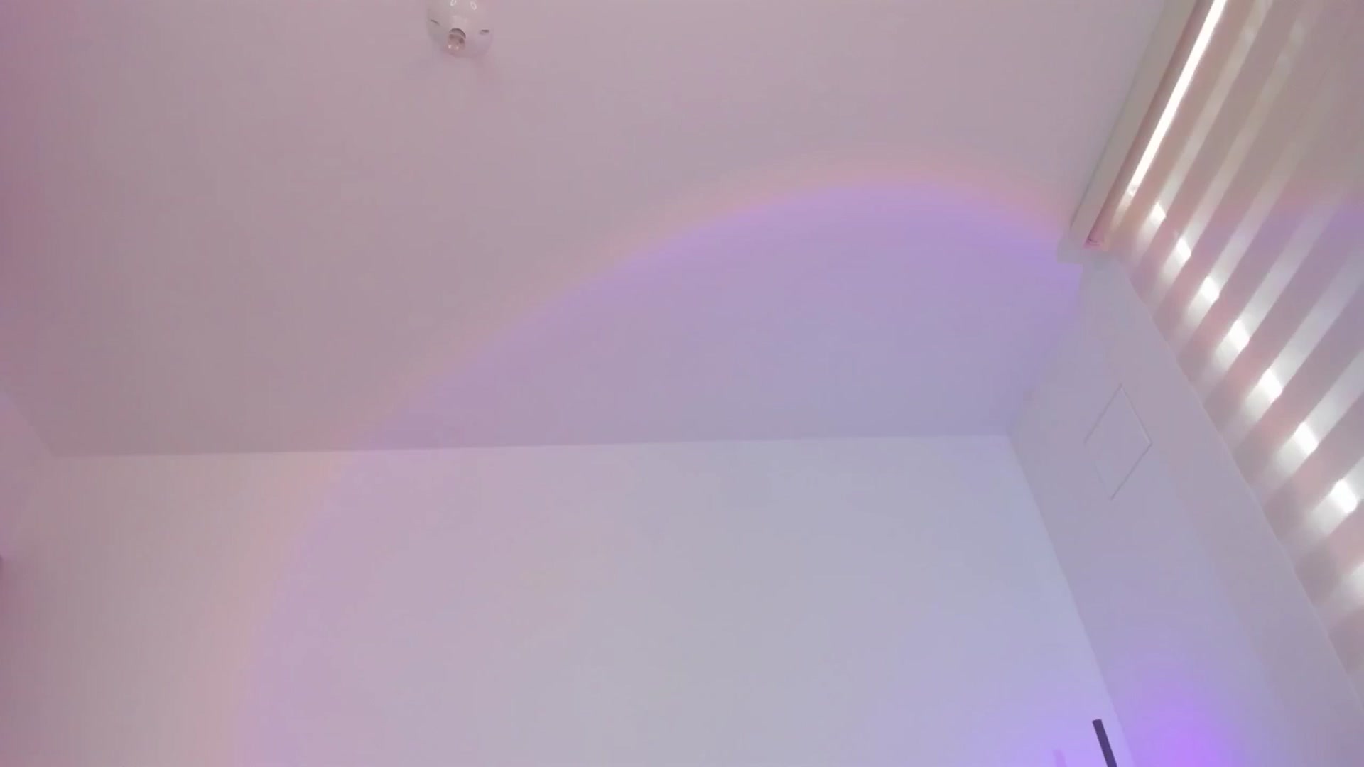 Gallery image thumbnail from Vilu_here's myfreecams stream on, 03/28/2025, 14:40 image 15 of 20