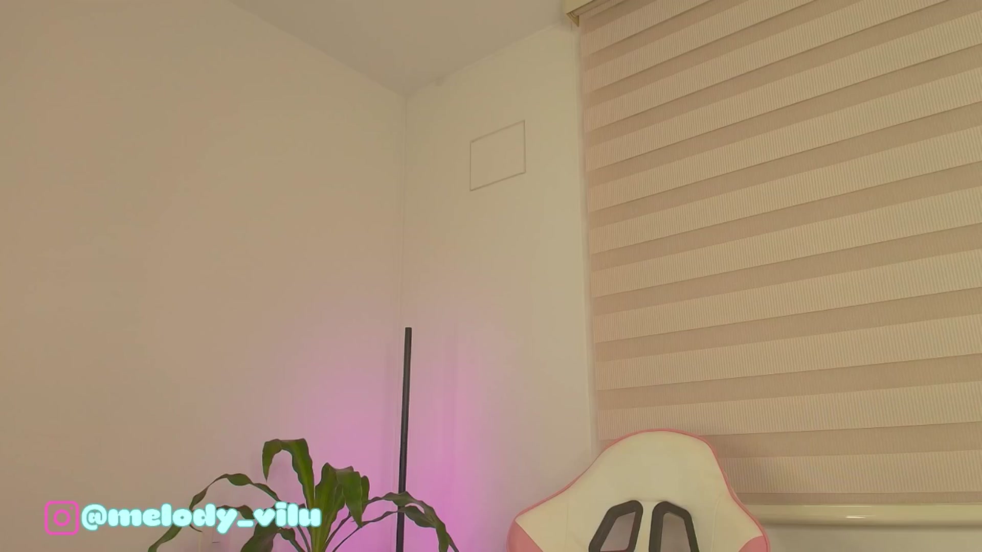 Gallery image thumbnail from Vilu_here's myfreecams stream on, 07/01/2025, 05:18 image 16 of 20
