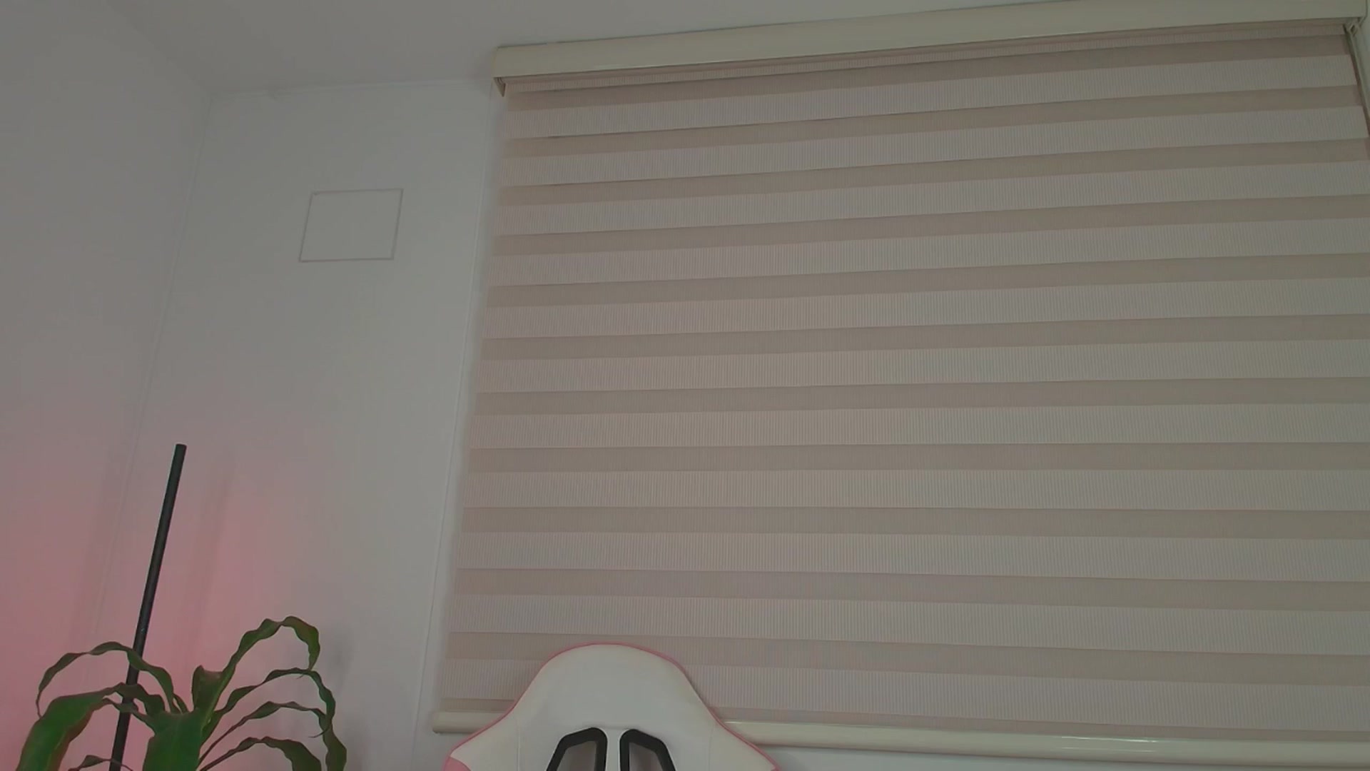 Gallery image thumbnail from Vilu_here's myfreecams stream on, 07/17/2025, 03:26 image 20 of 20