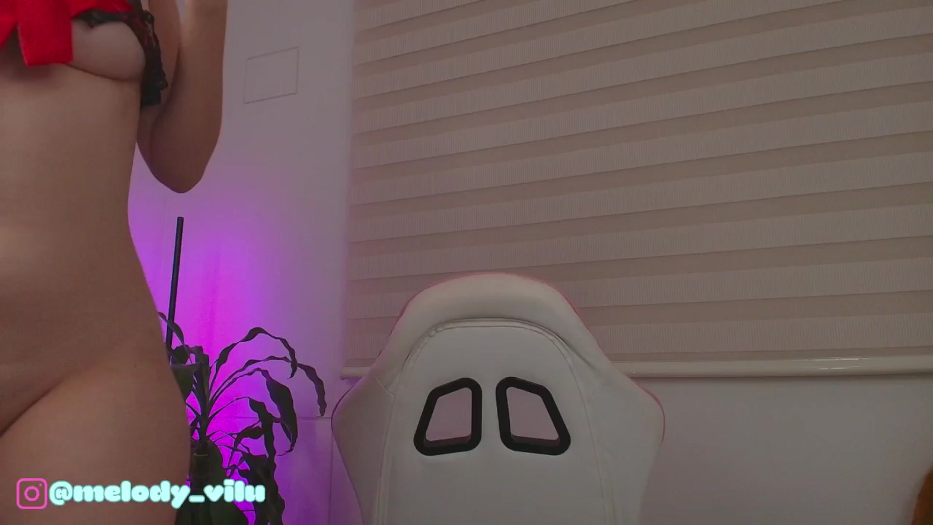 Gallery image thumbnail from Vilu_here's myfreecams stream on, 07/22/2025, 06:23 image 19 of 20