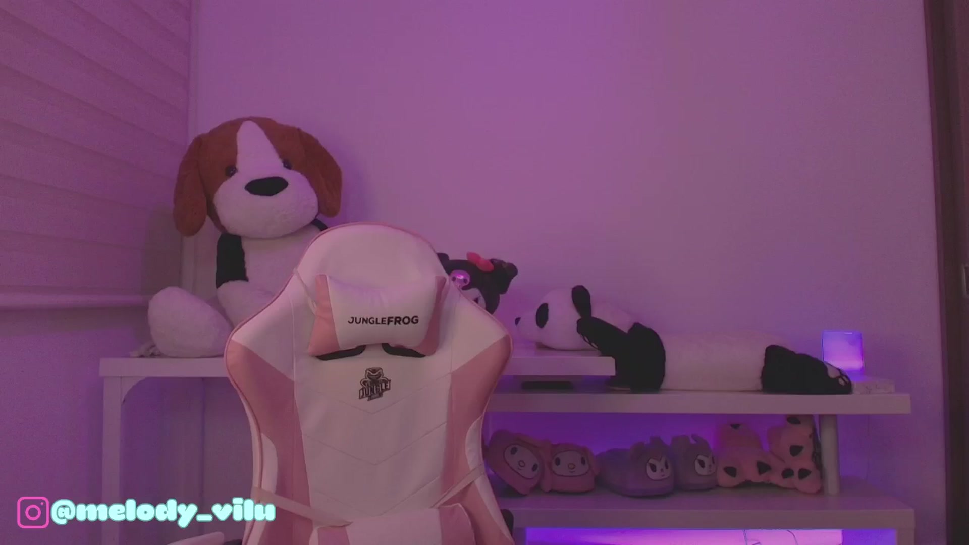 Gallery image thumbnail from Vilu_here's myfreecams stream on, 09/03/2025, 03:27 image 8 of 20