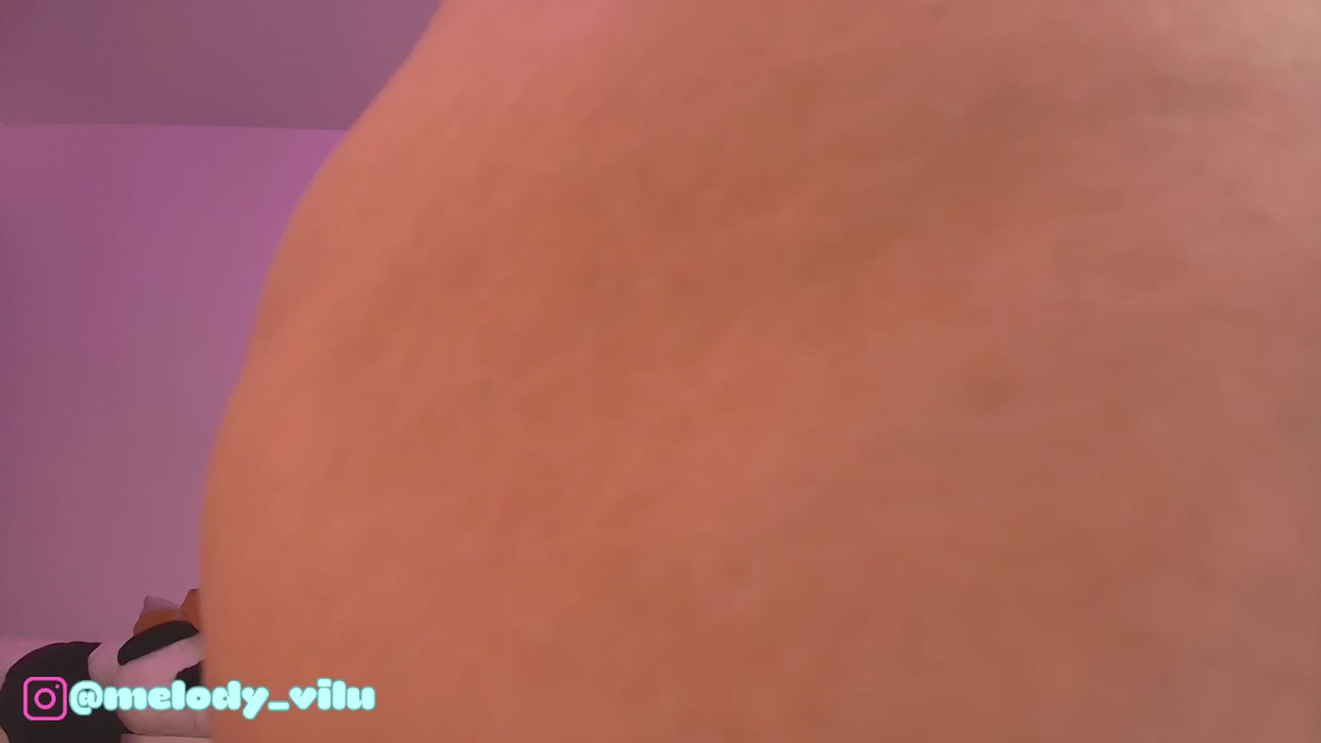 Gallery image thumbnail from Vilu_here's myfreecams stream on, 10/06/2025, 03:03 image 9 of 20