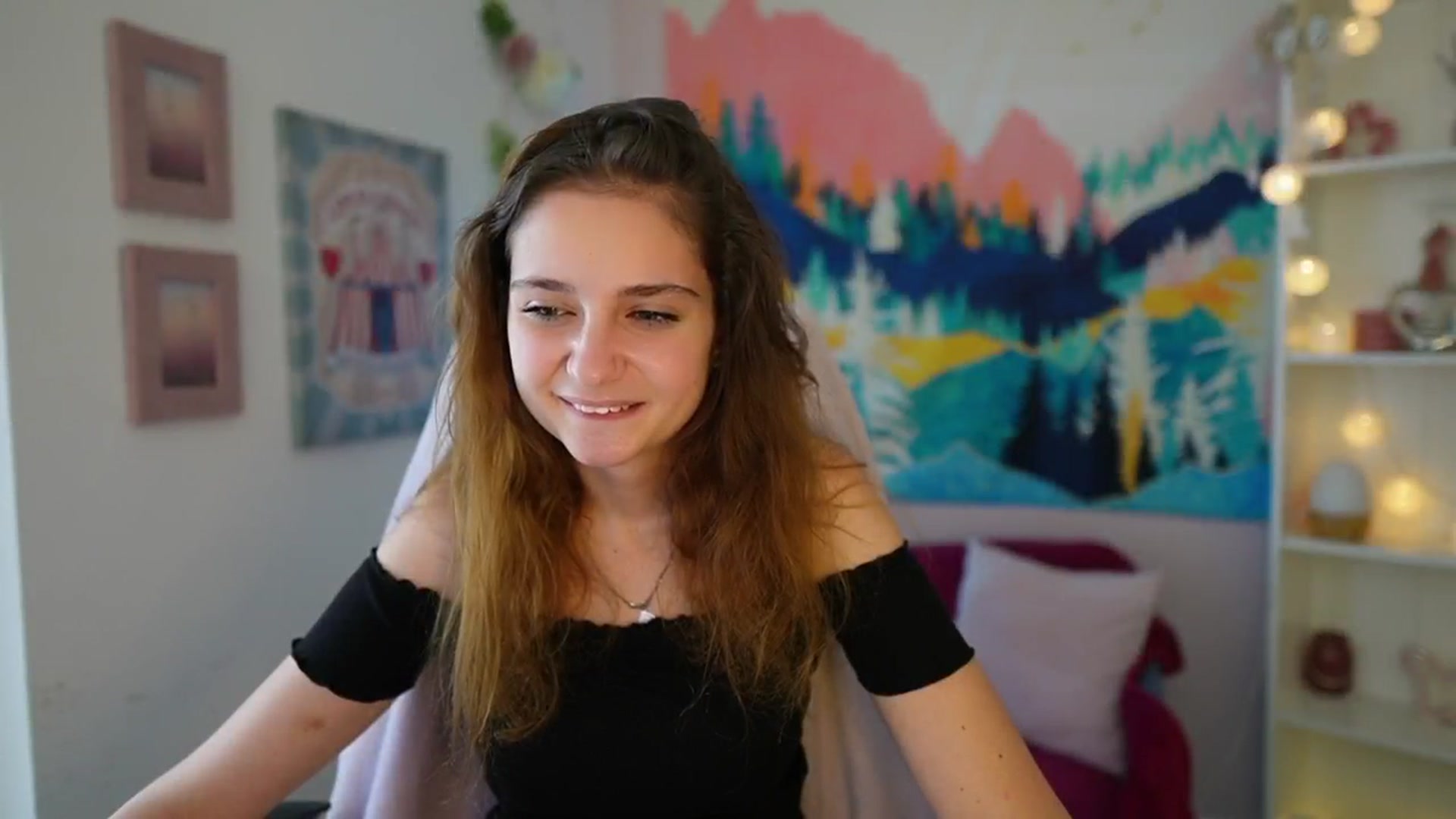 Gallery image thumbnail from Vina_Sky's myfreecams stream on, 07/07/2024, 11:59 image 16 of 20