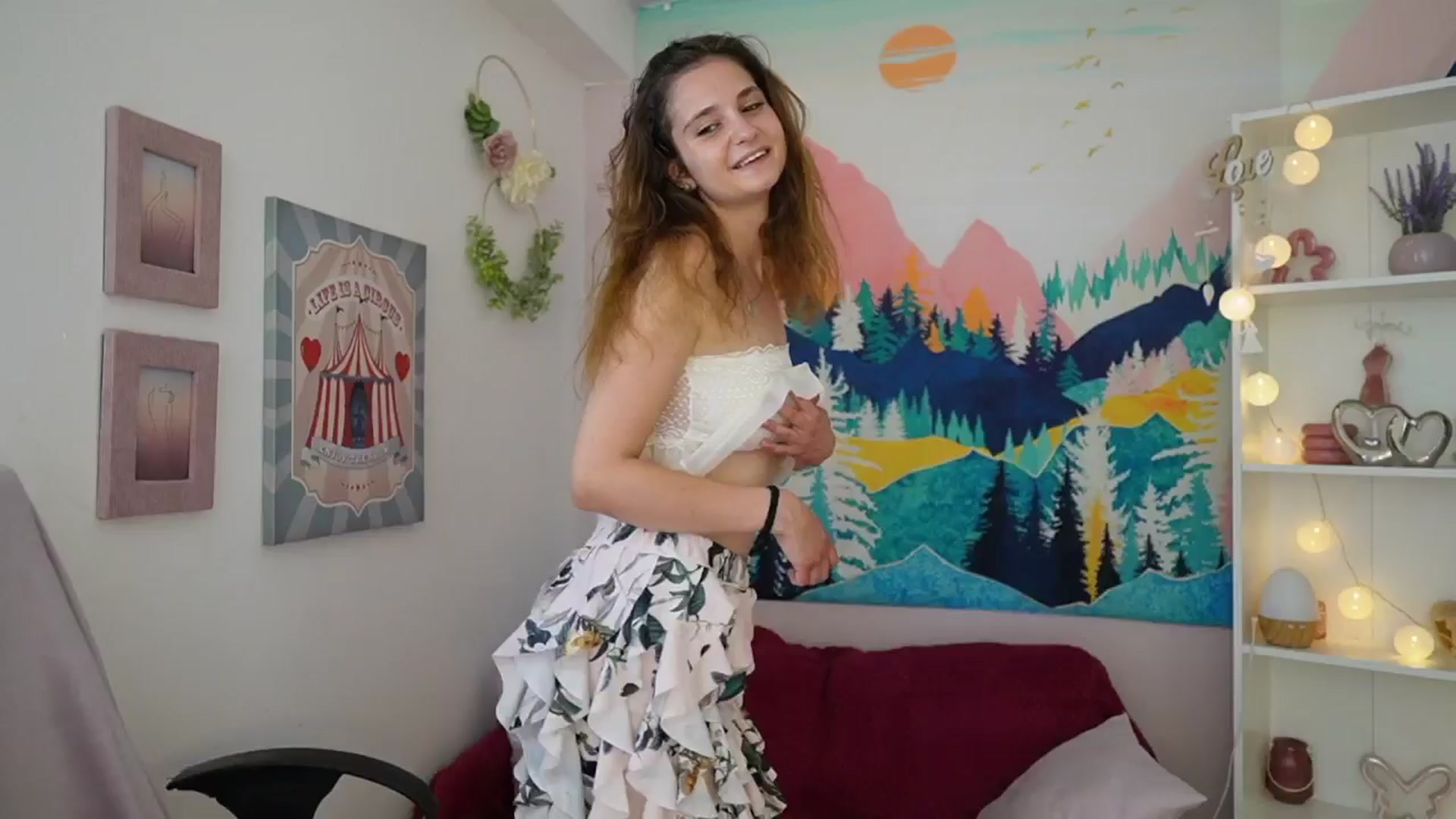 Gallery image thumbnail from Vina_Sky's myfreecams stream on, 07/11/2024, 10:05 image 5 of 20