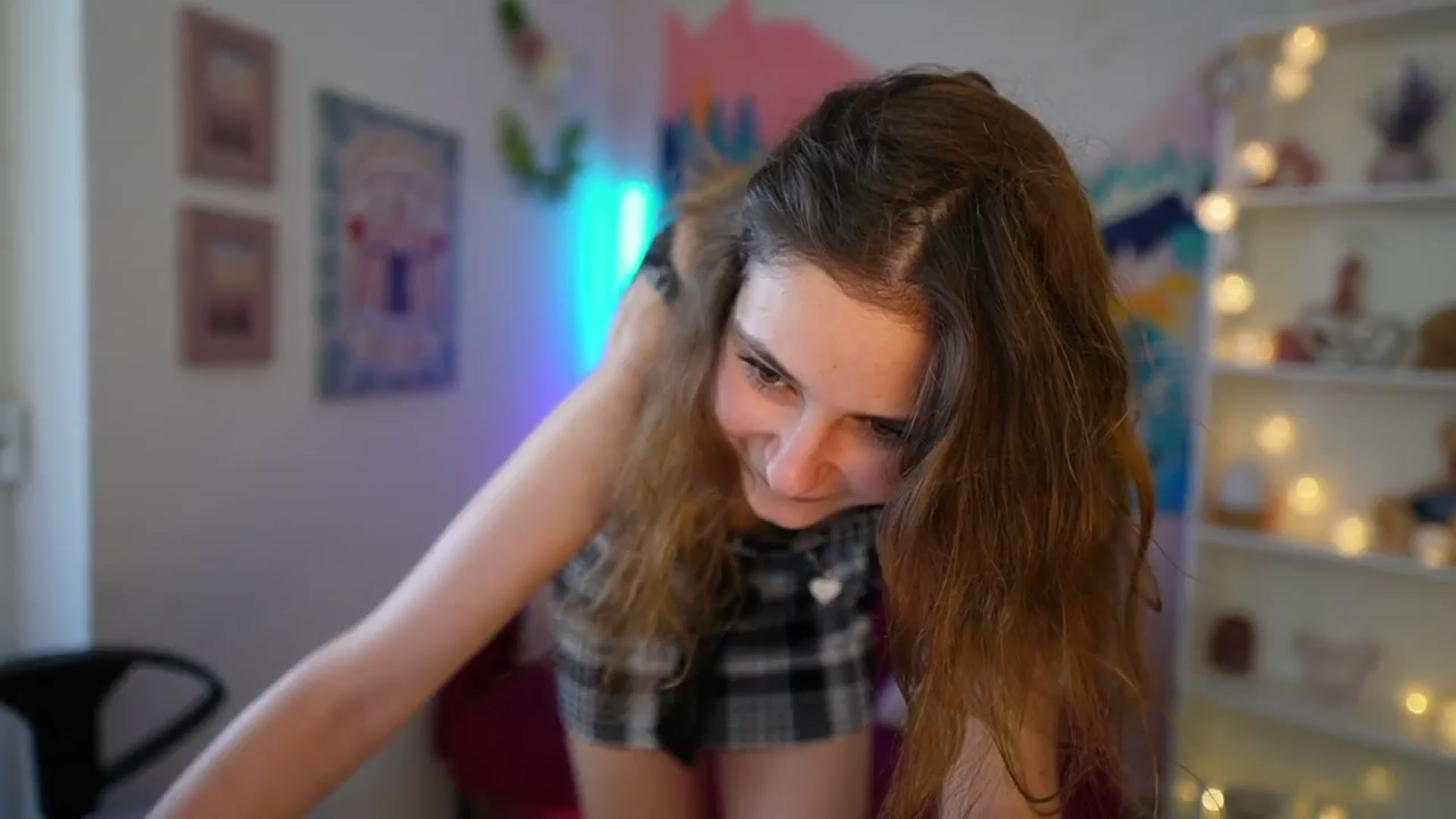 Gallery image thumbnail from Vina_Sky's myfreecams stream on, 07/13/2024, 08:51 image 16 of 20