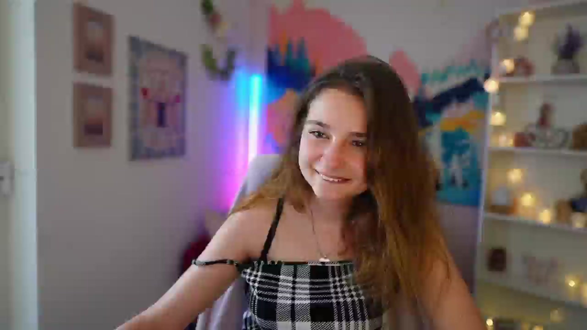 Gallery image thumbnail from Vina_Sky's myfreecams stream on, 07/13/2024, 11:23 image 12 of 20
