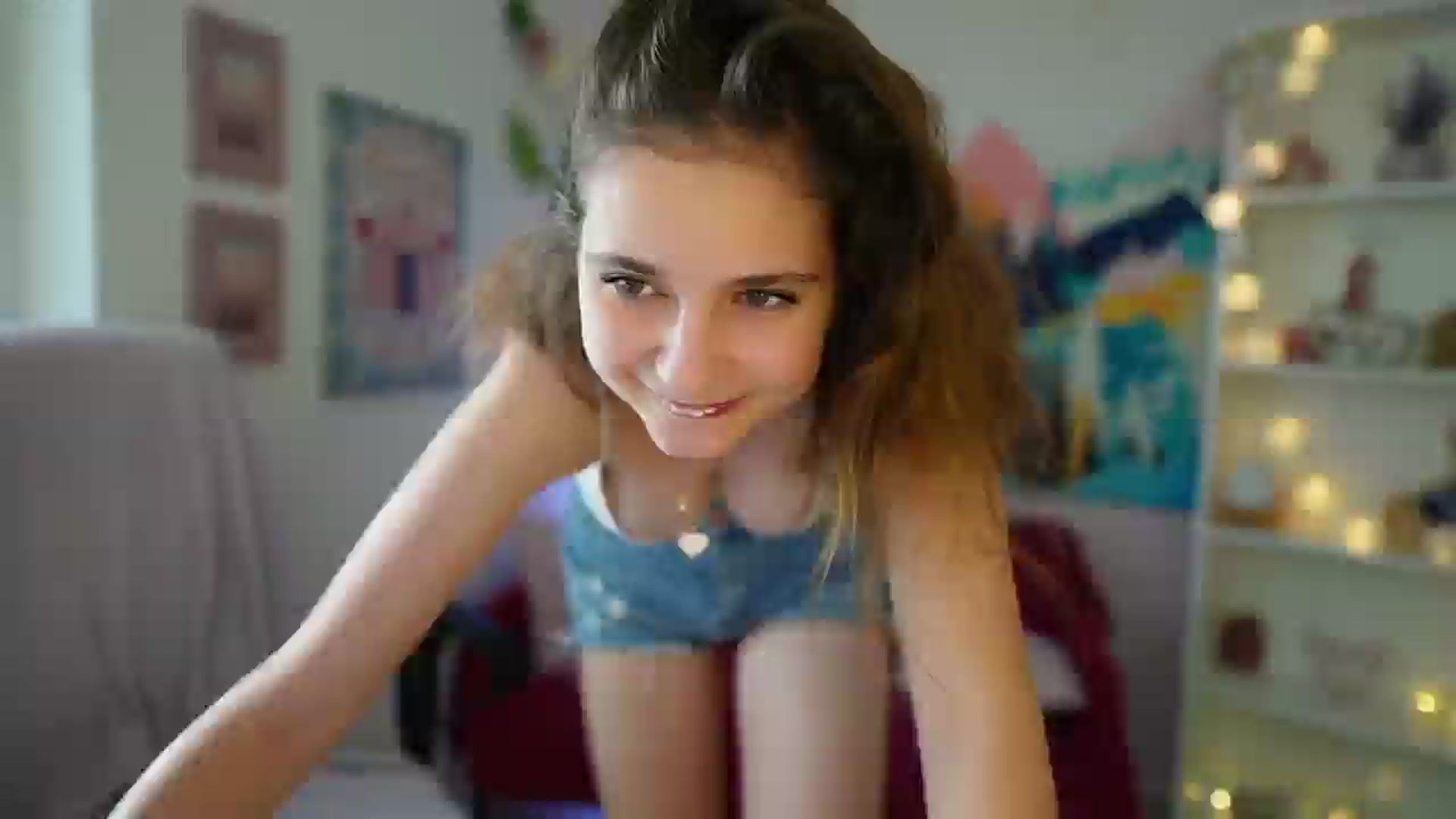 Gallery image thumbnail from Vina_Sky's myfreecams stream on, 07/14/2024, 11:10 image 10 of 20