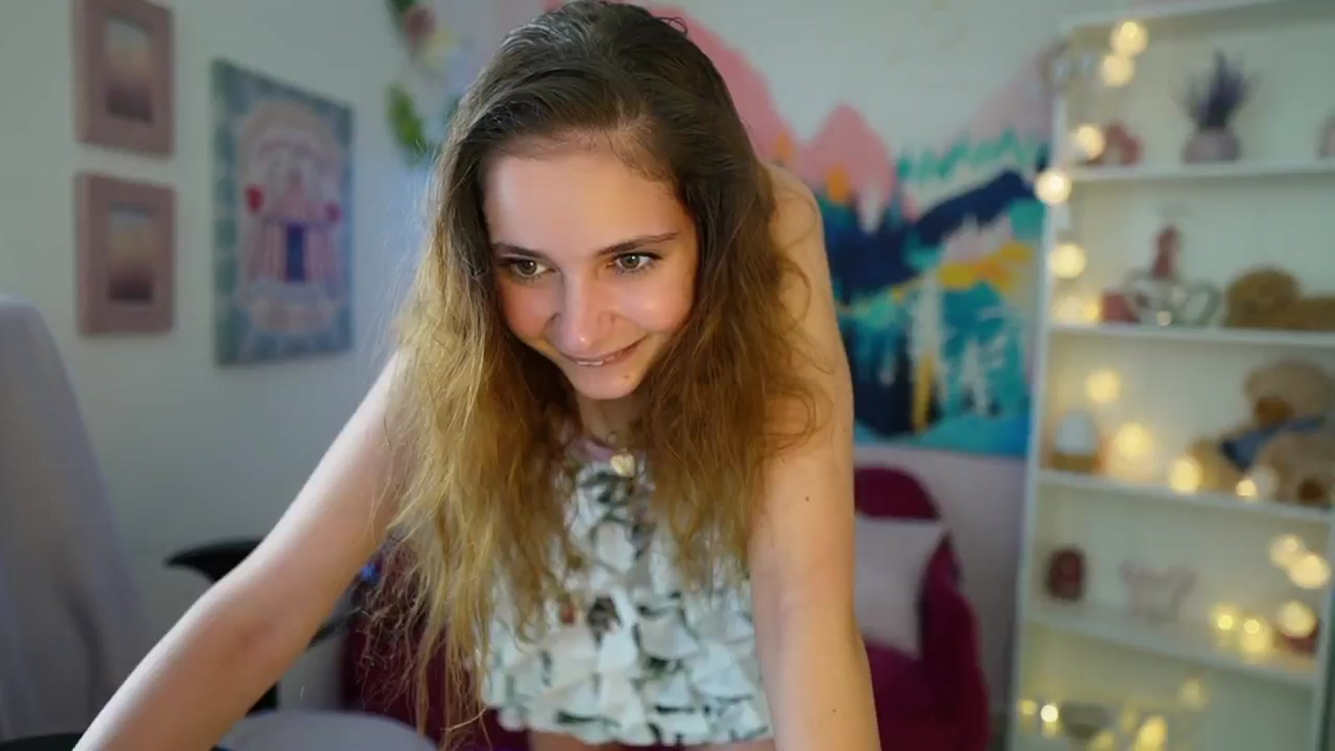 Gallery image thumbnail from Vina_Sky's myfreecams stream on, 07/16/2024, 09:36 image 2 of 20