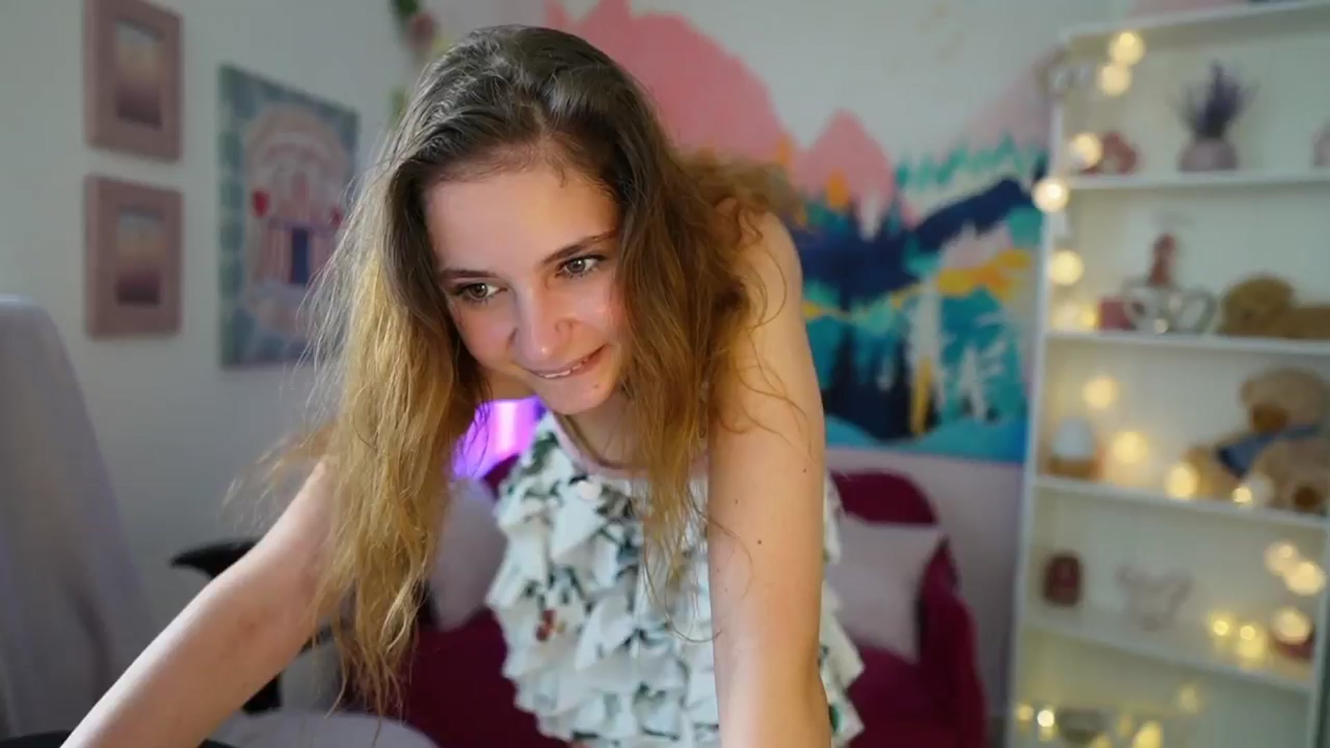 Gallery image thumbnail from Vina_Sky's myfreecams stream on, 07/16/2024, 09:36 image 7 of 20