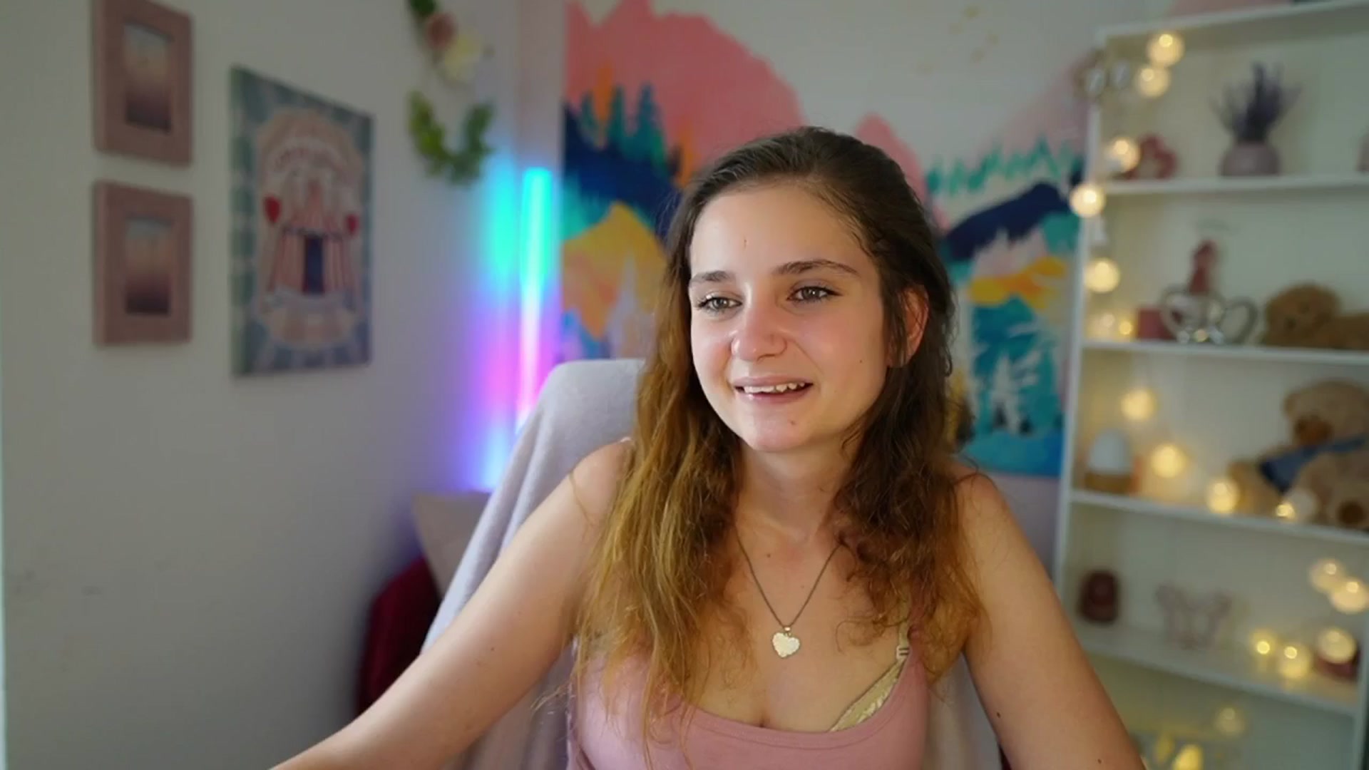 Gallery image thumbnail from Vina_Sky's myfreecams stream on, 07/16/2024, 09:36 image 9 of 20
