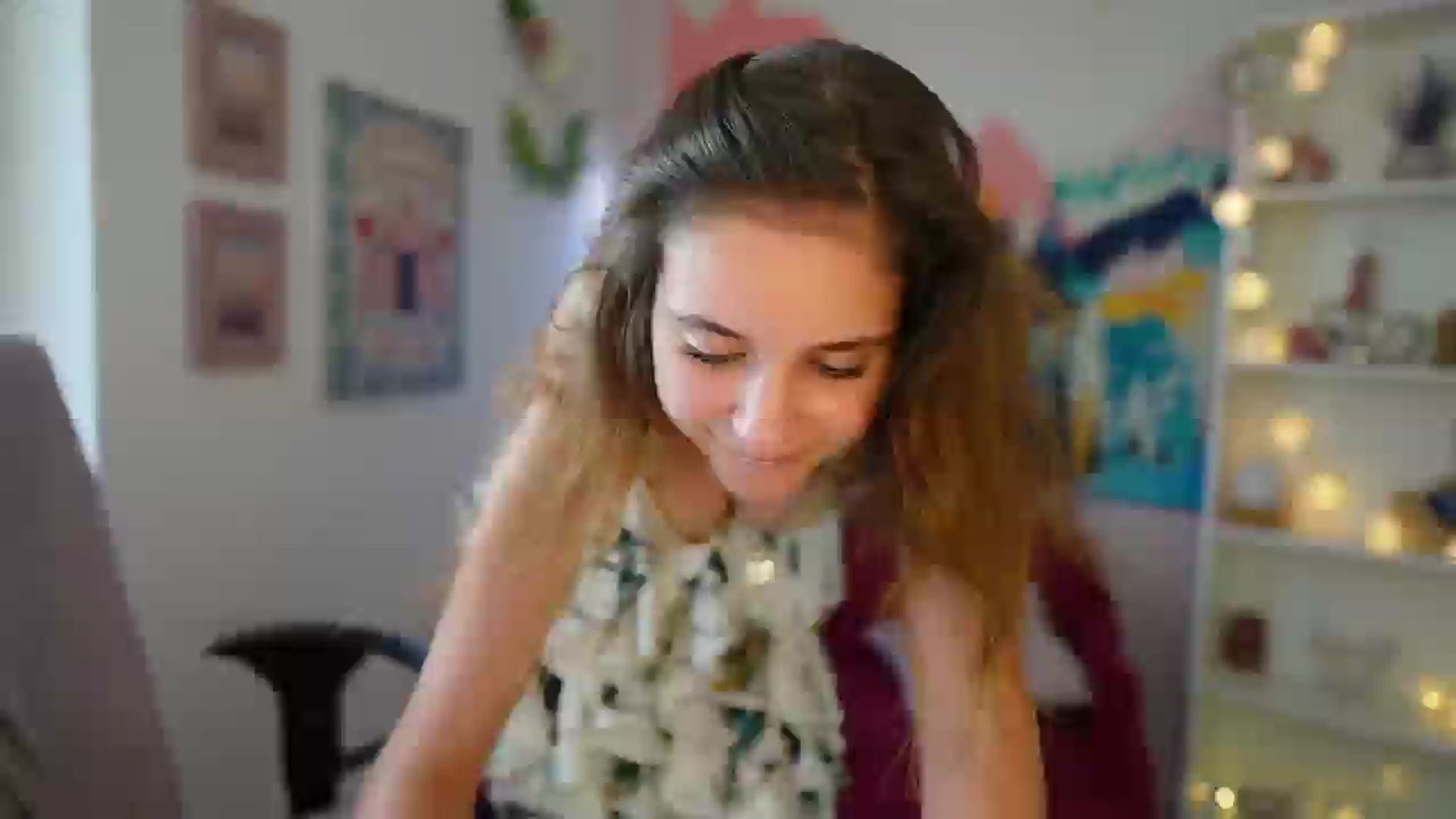 Gallery image thumbnail from Vina_Sky's myfreecams stream on, 07/16/2024, 13:48 image 19 of 20