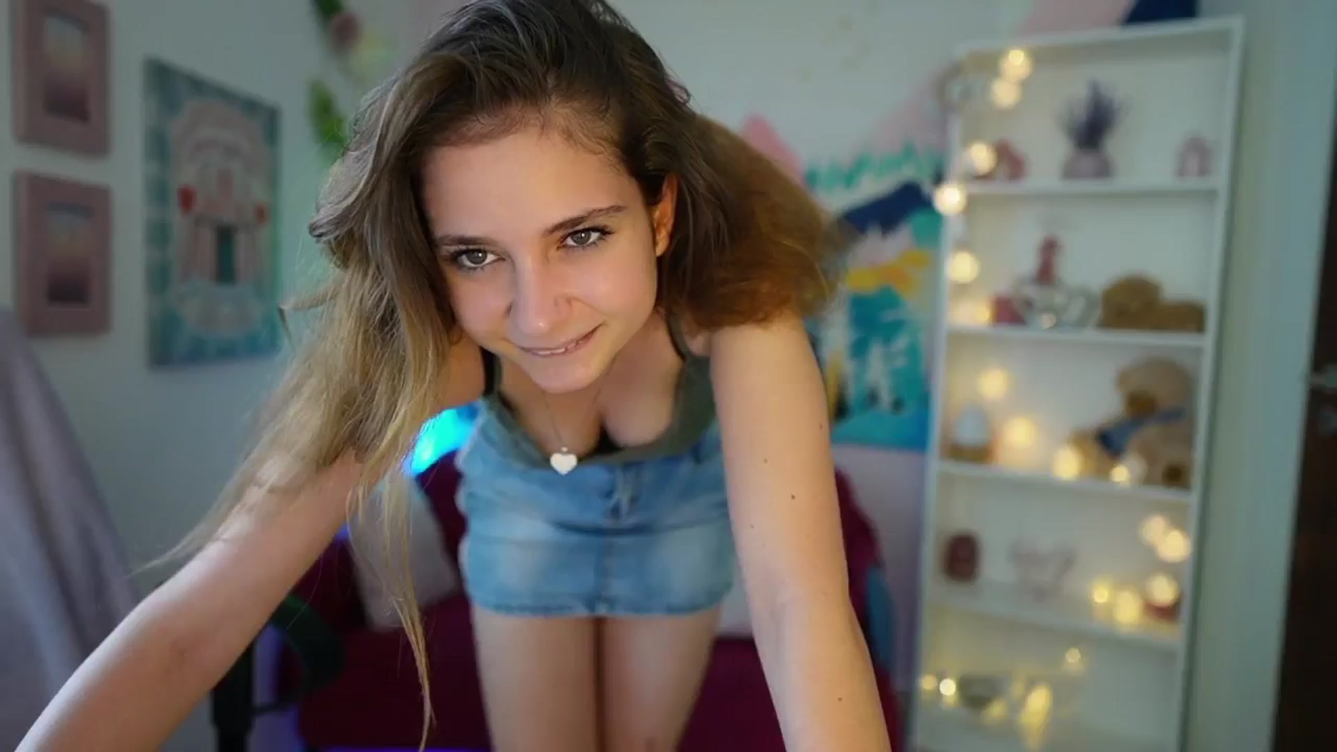 Gallery image thumbnail from Vina_Sky's myfreecams stream on, 07/17/2024, 09:57 image 2 of 20