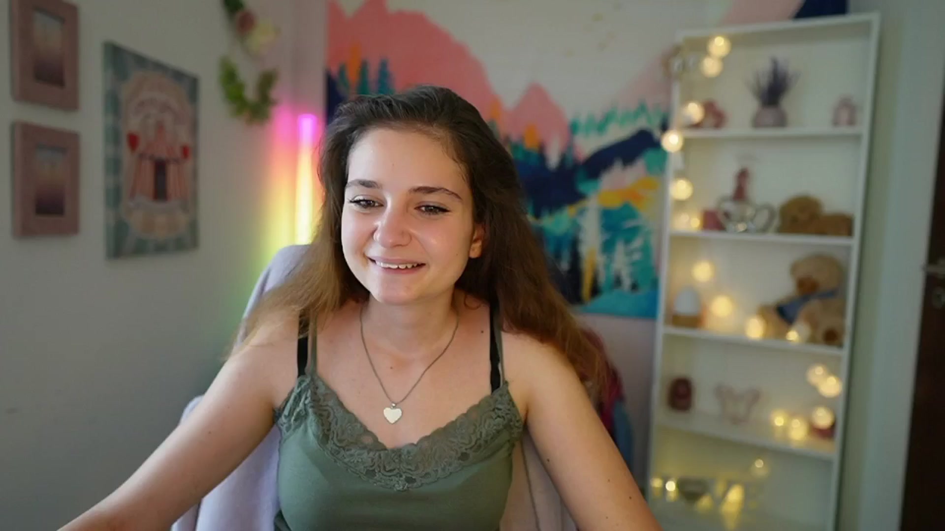 Gallery image thumbnail from Vina_Sky's myfreecams stream on, 07/17/2024, 09:57 image 9 of 20