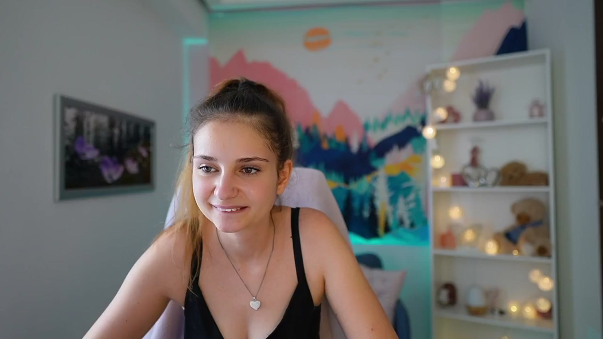Gallery image thumbnail from Vina_Sky's myfreecams stream on, 07/24/2024, 09:47 image 6 of 20
