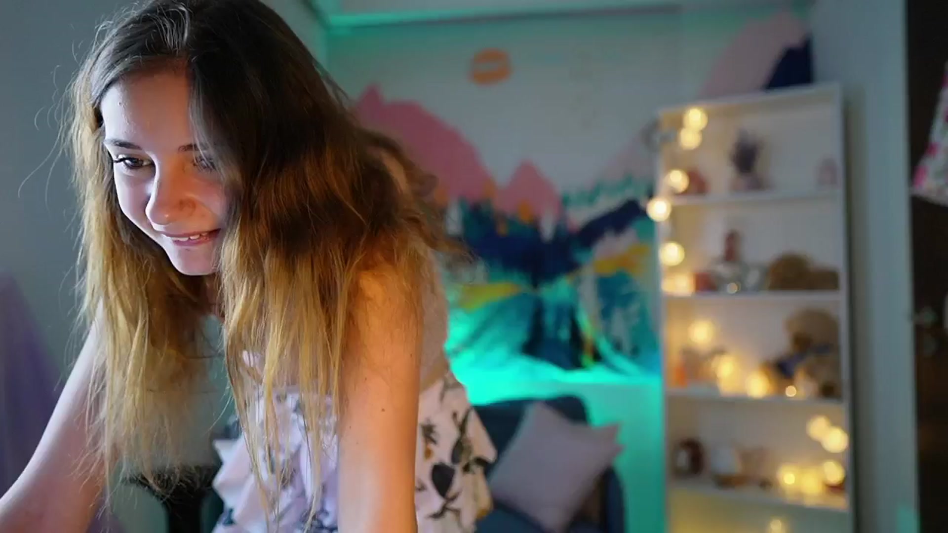Gallery image thumbnail from Vina_Sky's myfreecams stream on, 07/30/2024, 09:55 image 1 of 20
