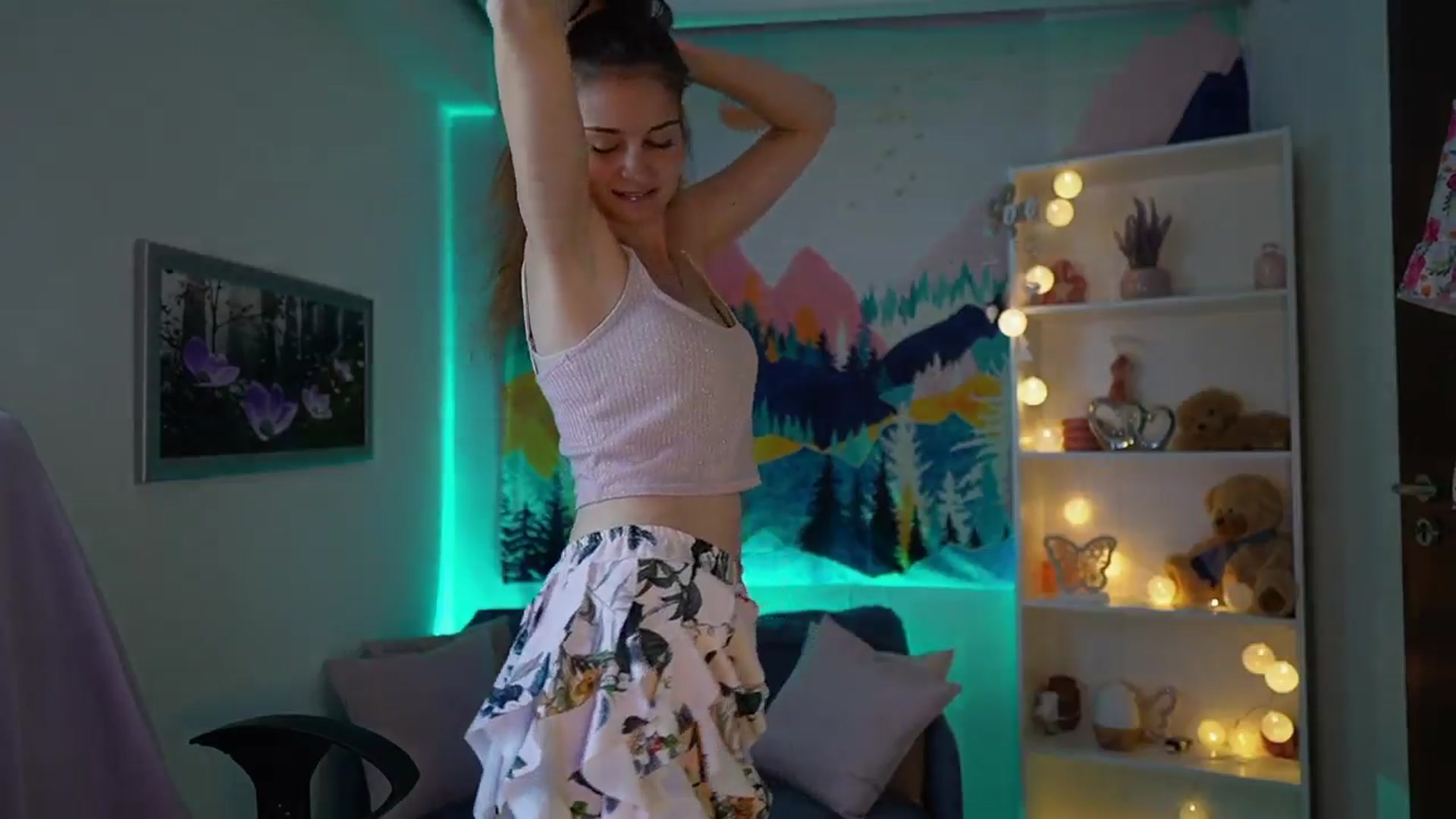 Gallery image thumbnail from Vina_Sky's myfreecams stream on, 07/30/2024, 09:55 image 2 of 20