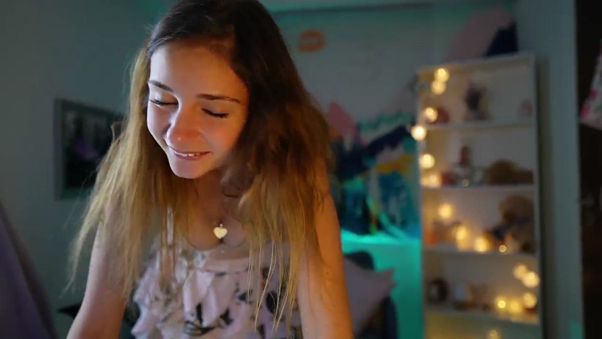 Gallery image thumbnail from Vina_Sky's myfreecams stream on, 07/30/2024, 09:55 image 16 of 20