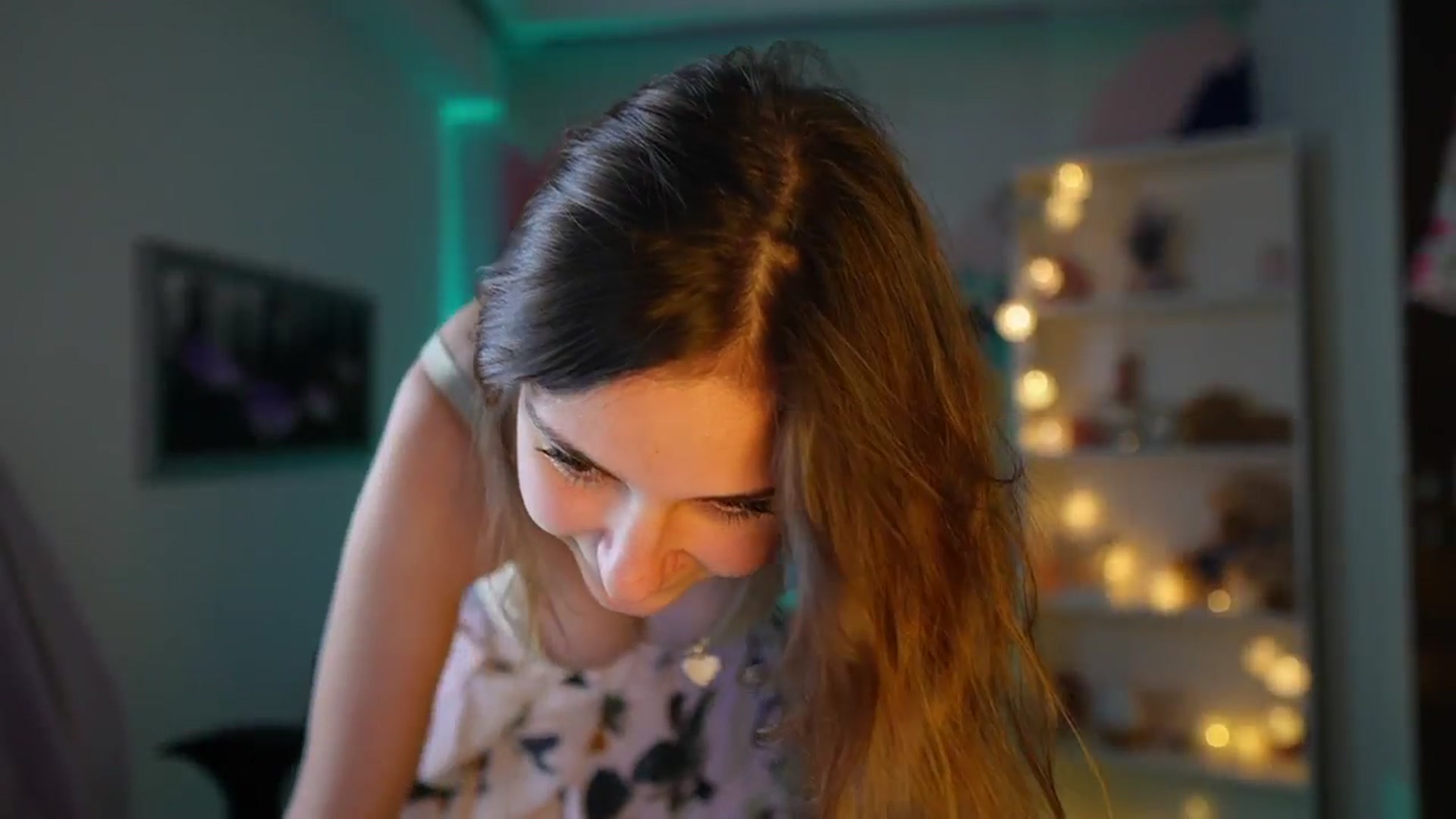 Gallery image thumbnail from Vina_Sky's myfreecams stream on, 07/30/2024, 11:06 image 6 of 20