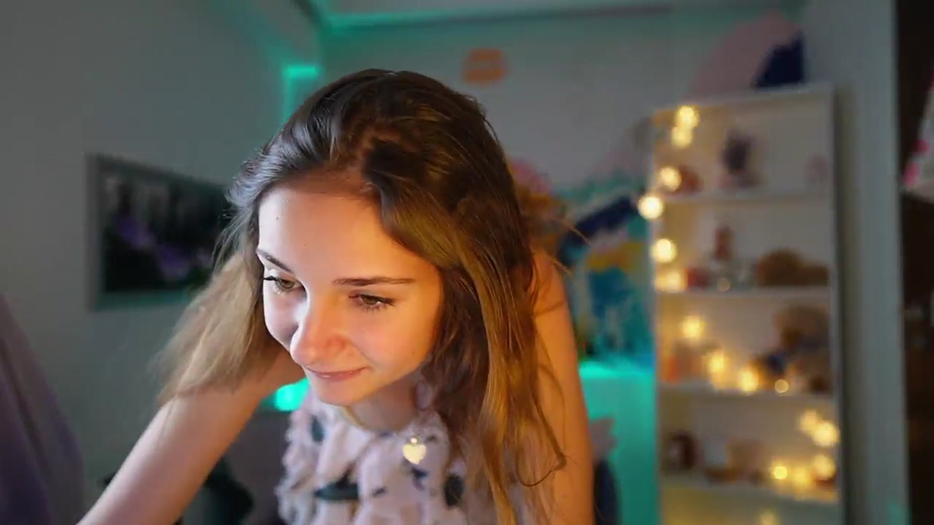 Gallery image thumbnail from Vina_Sky's myfreecams stream on, 07/30/2024, 11:06 image 3 of 20