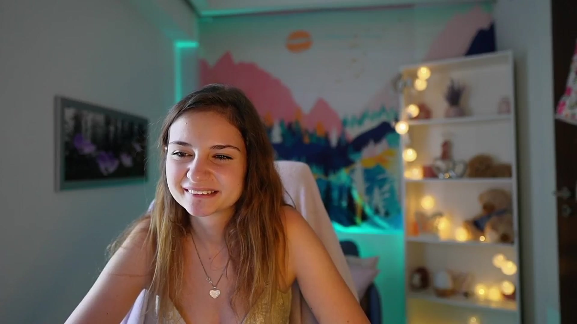 Gallery image thumbnail from Vina_Sky's myfreecams stream on, 07/30/2024, 13:04 image 15 of 20